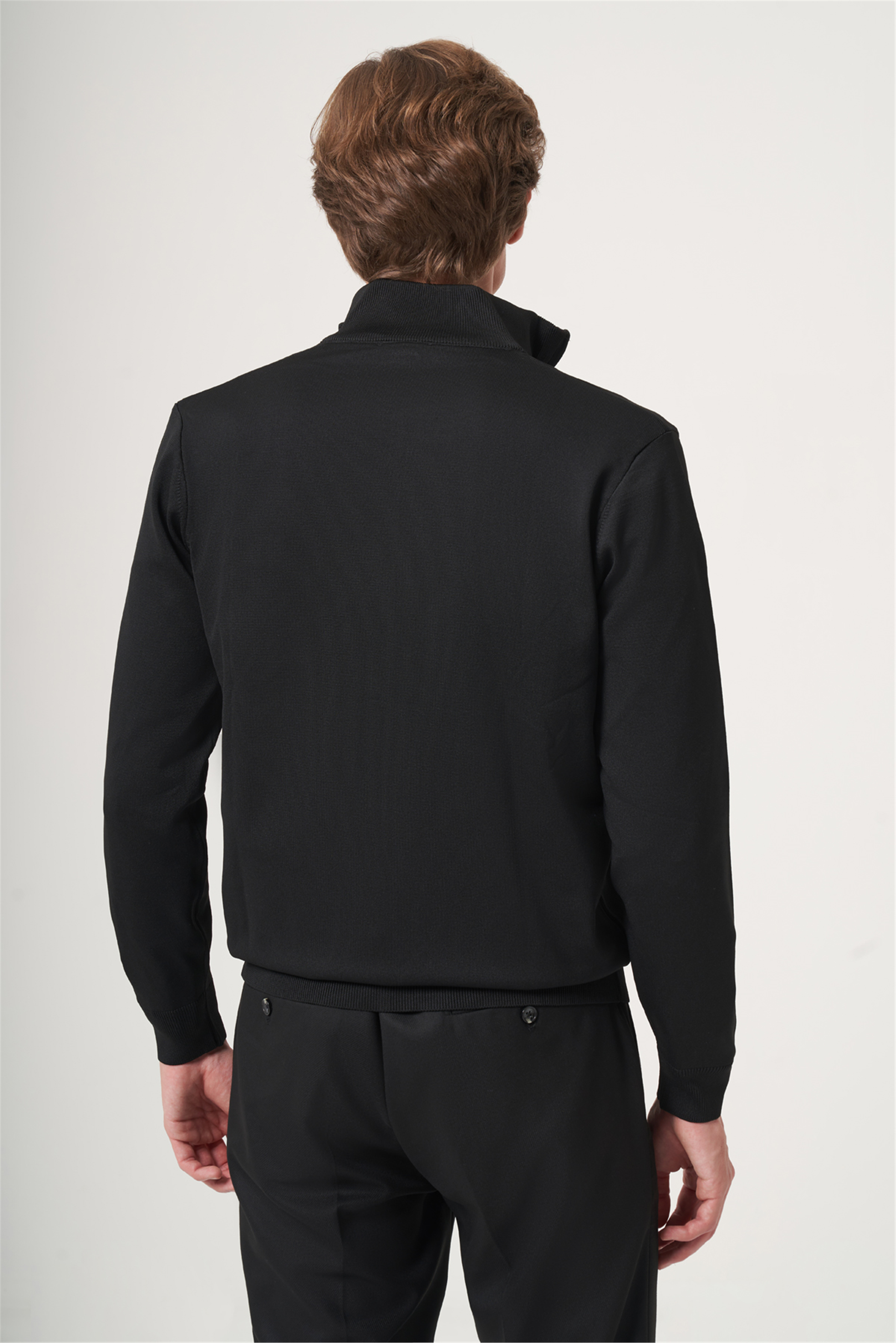 Siyah Dik Yaka Uzun Kol Örme Comfort Fit Pamuklu Hırka Kazak 1012265157