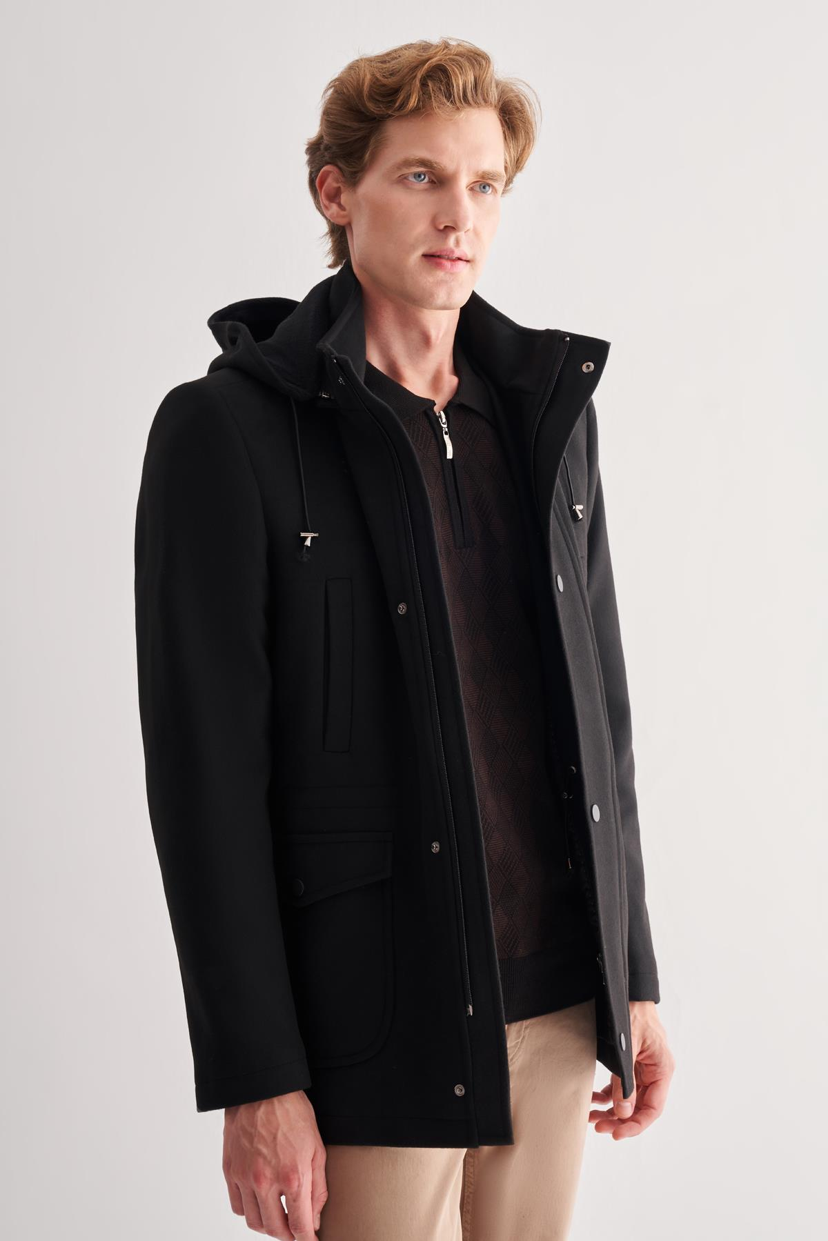 Siyah Kaşe Dik Yaka Astarlı Slim Fit Dar Kesim Klasik Kaban