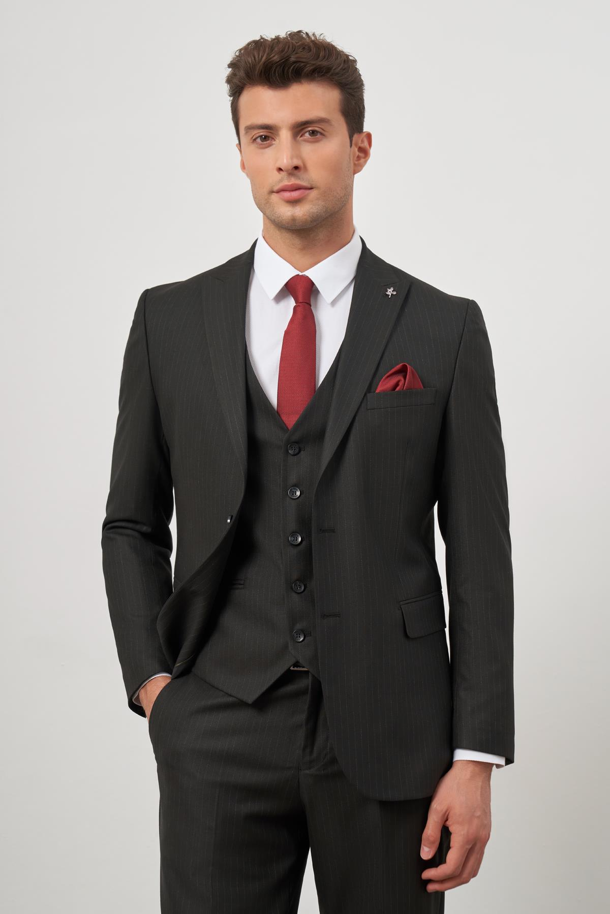 Siyah Kırlangıç Yaka Çizgili Yelekli 6 Drop Slim Fit Tam Astar Yünlü Takım Elbise 1001245154