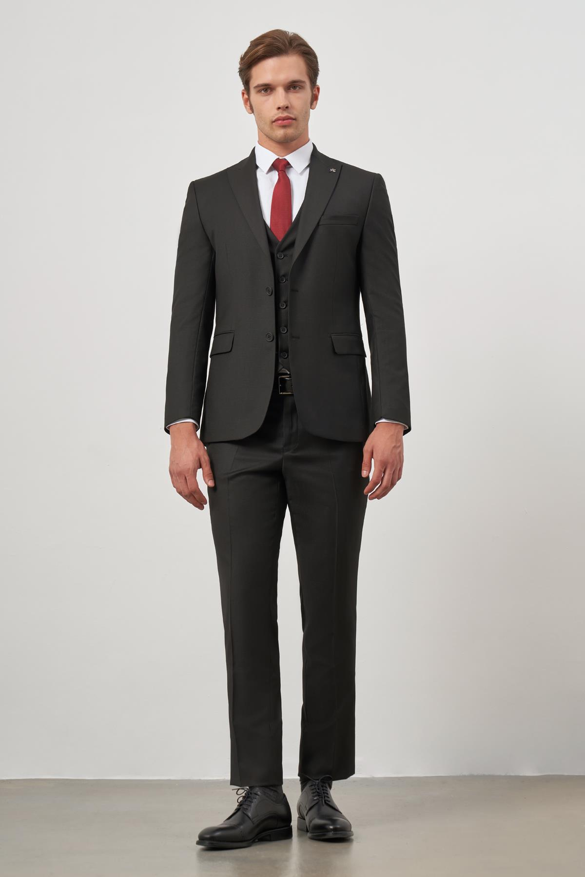 Siyah Kırlangıç Yaka Çizgili Yelekli 6 Drop Slim Fit Tam Astar Yünlü Takım Elbise 1001245155