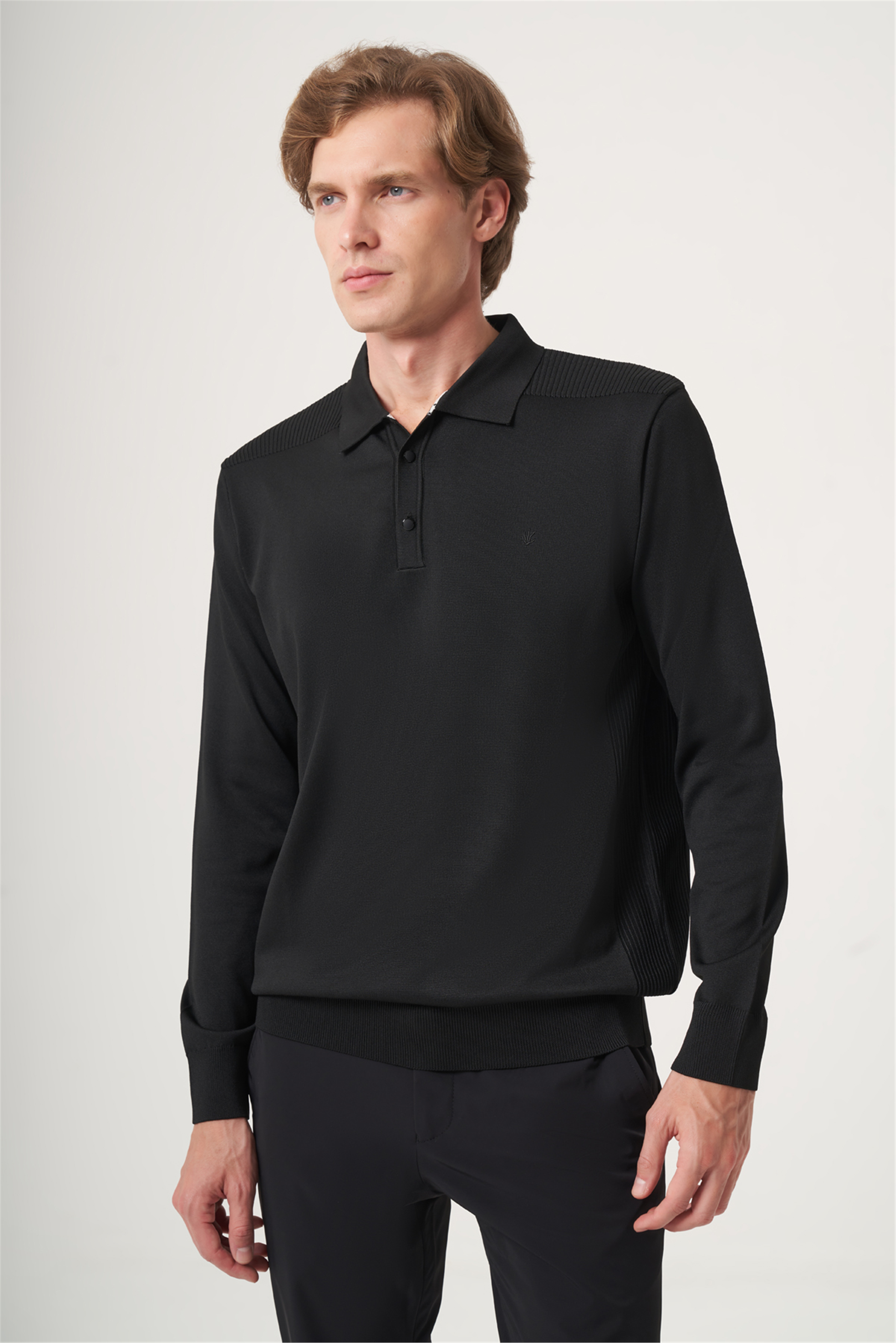 Siyah Polo Yaka Uzun Kol Örme Comfort Fit Pamuklu Kazak 1012265159