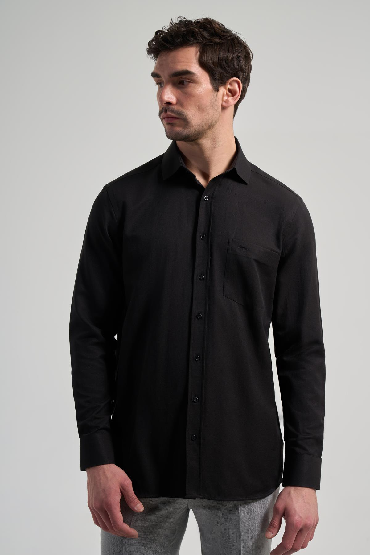 Siyah Sert Yaka Düz Classic Pamuklu Comfort Fit Gömlek 1004250213