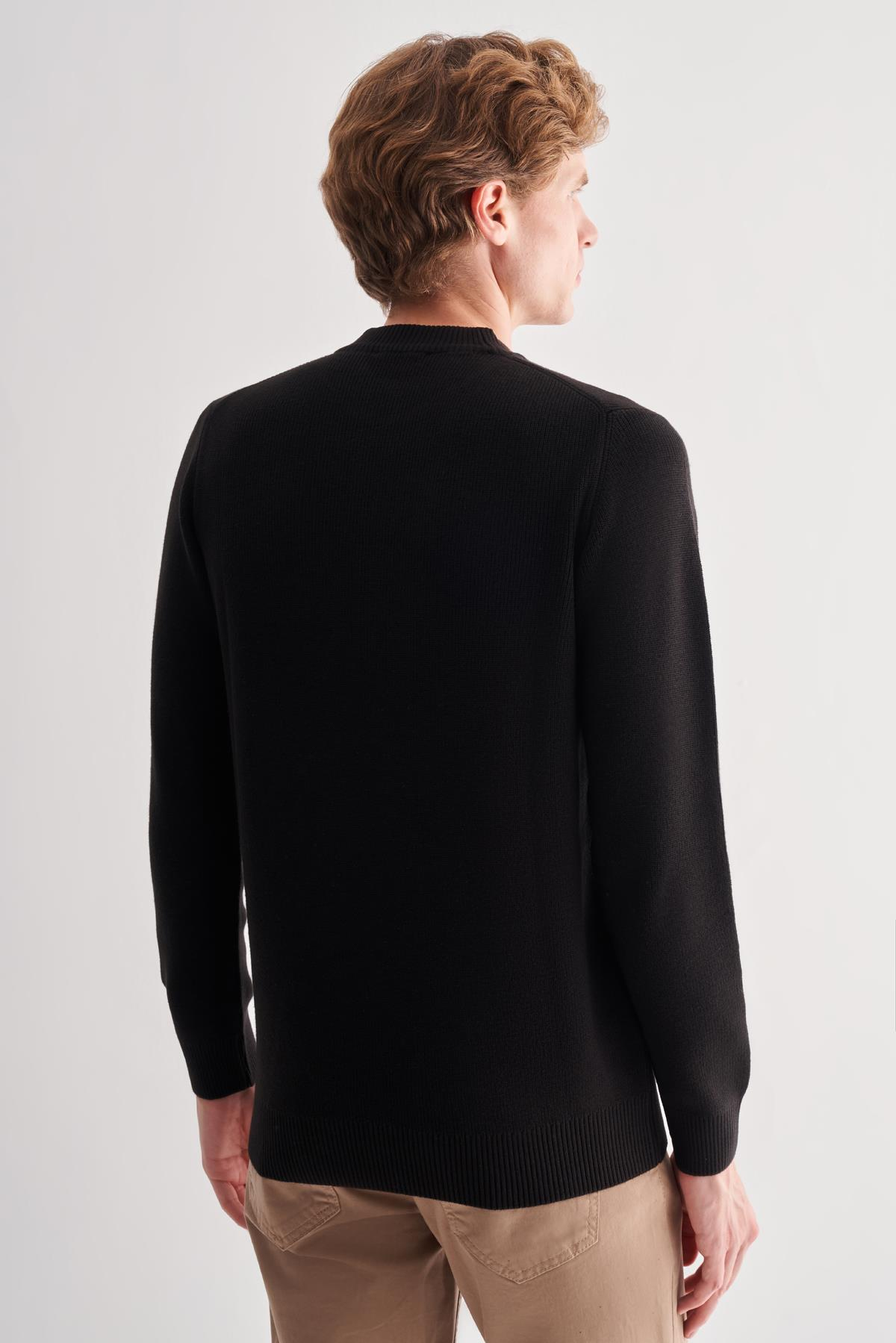 Siyah Yarım Balıkçı Yaka Uzun Kol Cepsiz Comfort Fit Casual Pamuklu Triko Kazak 1012255203
