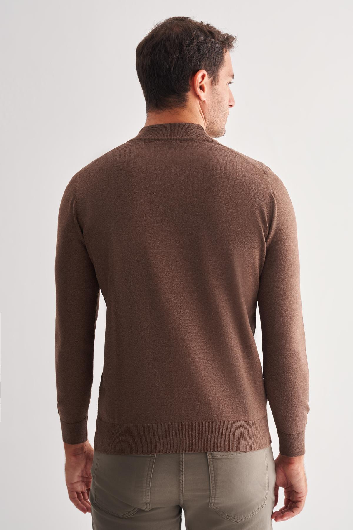Kahverengi Yarım Balıkçı Yaka Cepsiz Comfort Fit Classic Yünlü Triko Kazak 1012255001