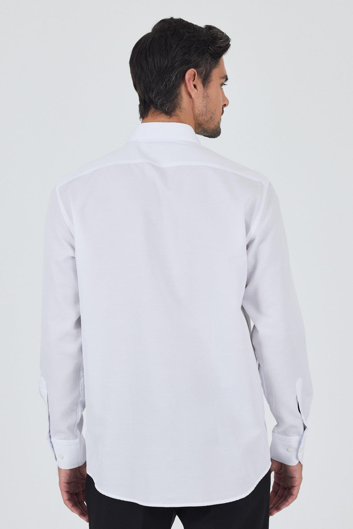 Beyaz Sert Yaka Cepli Uzun Kol Comfort Fit Pamuklu Gömlek 1004250209