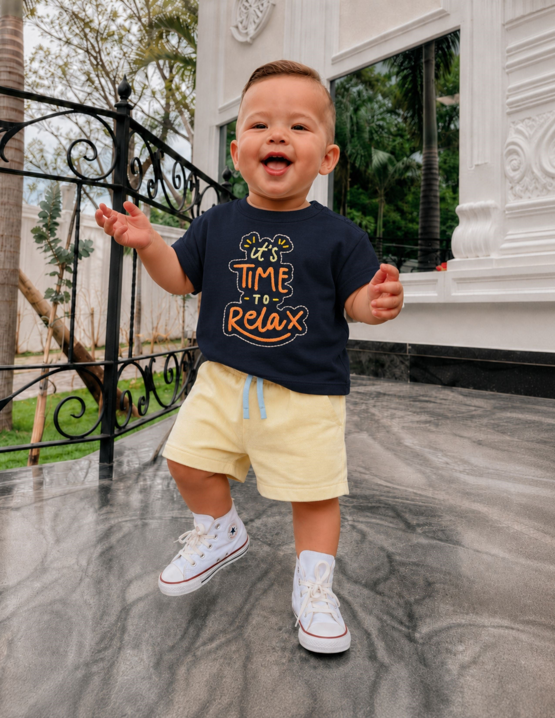 Basic Bebek Oversize Nakışlı Lacivert T-shirt