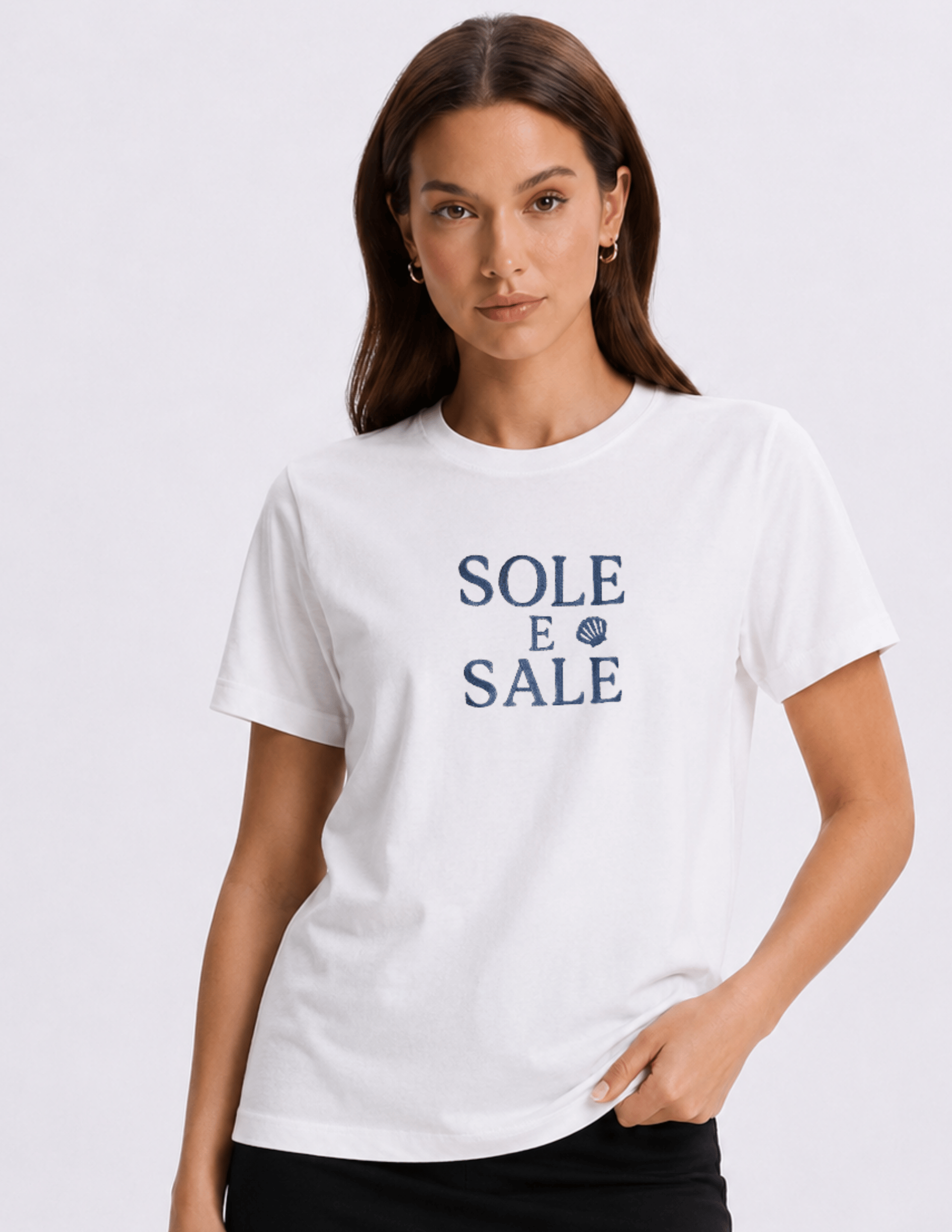 Basic Kadın Bisiklet Yaka Nakışlı Beyaz T-shirt