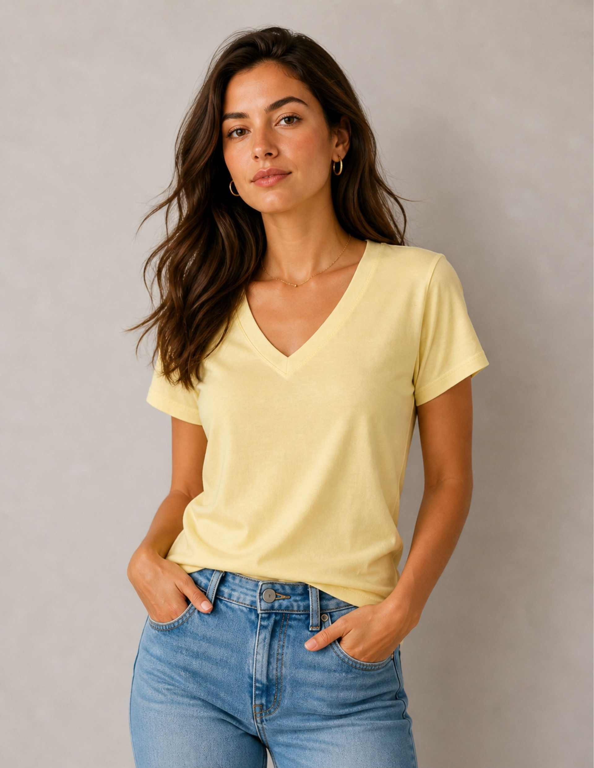 Basic Kadın V Yaka Bej T-shirt