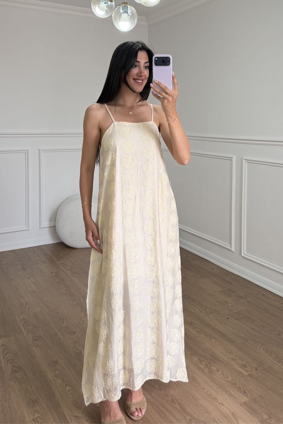 ASKILI NAKIŞLI ELBİSE 