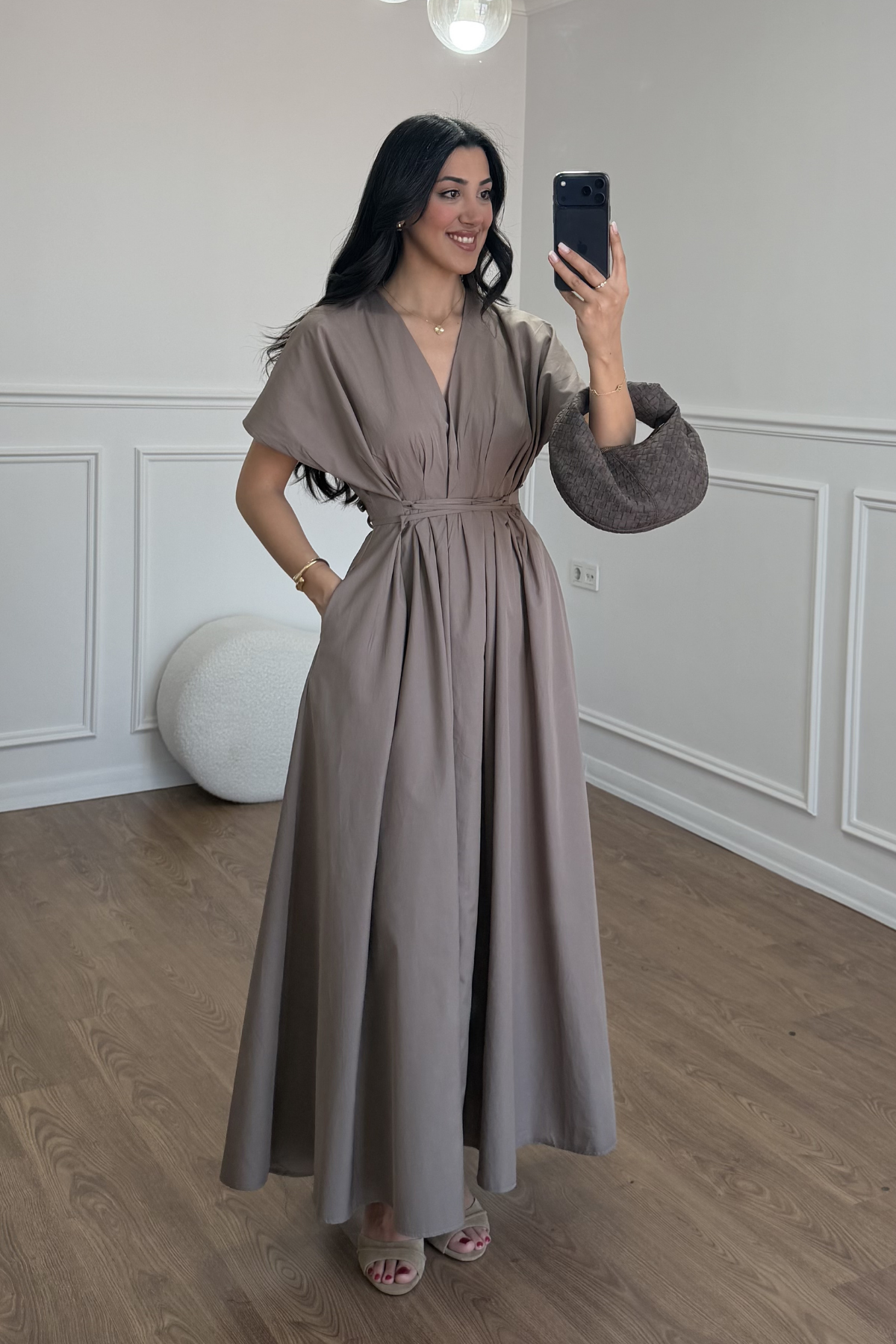 BELDEN BAĞLAMALI ELBİSE 