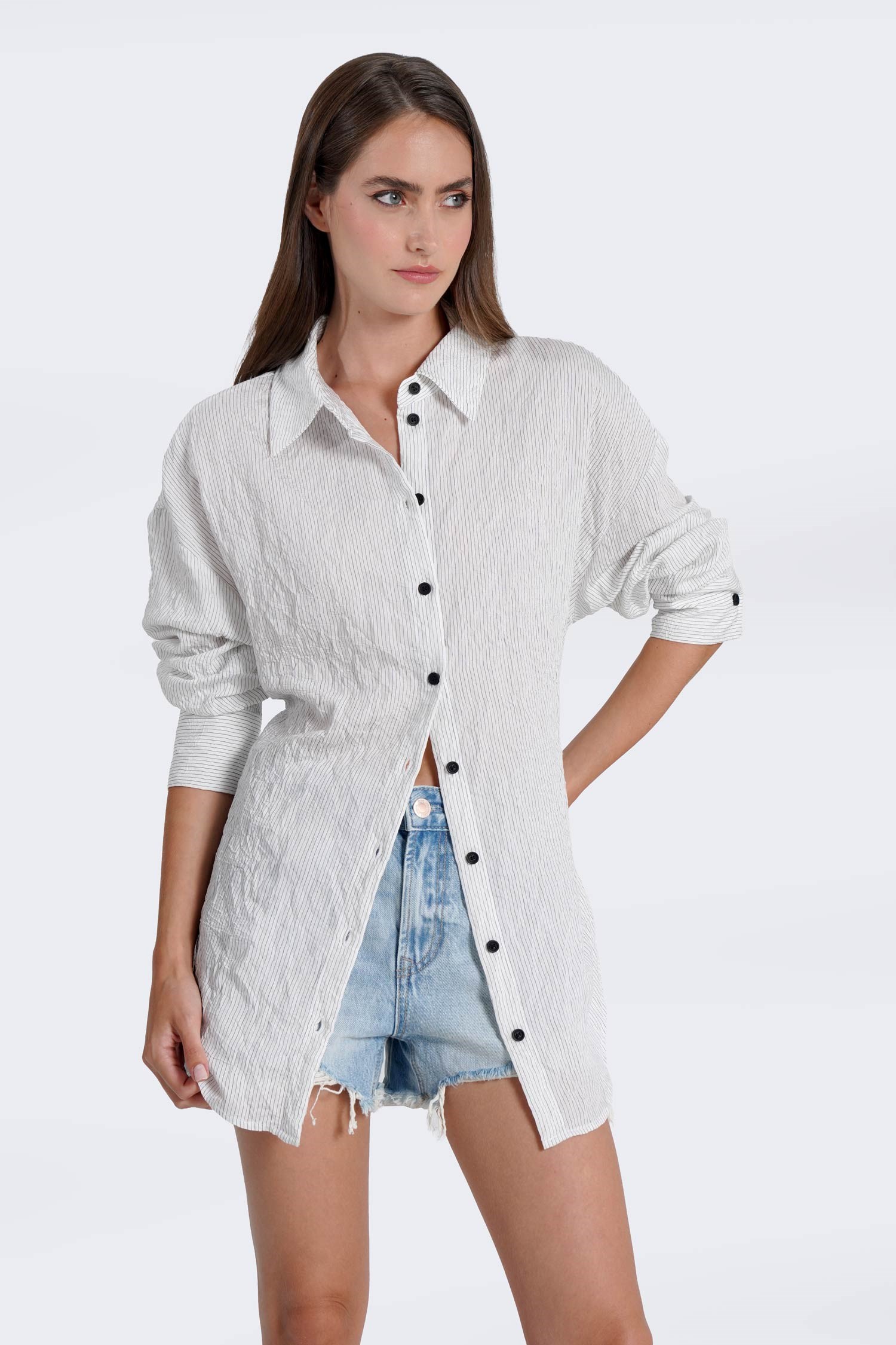 Kadın Beyaz Kuşaklı Oversize Gömlek