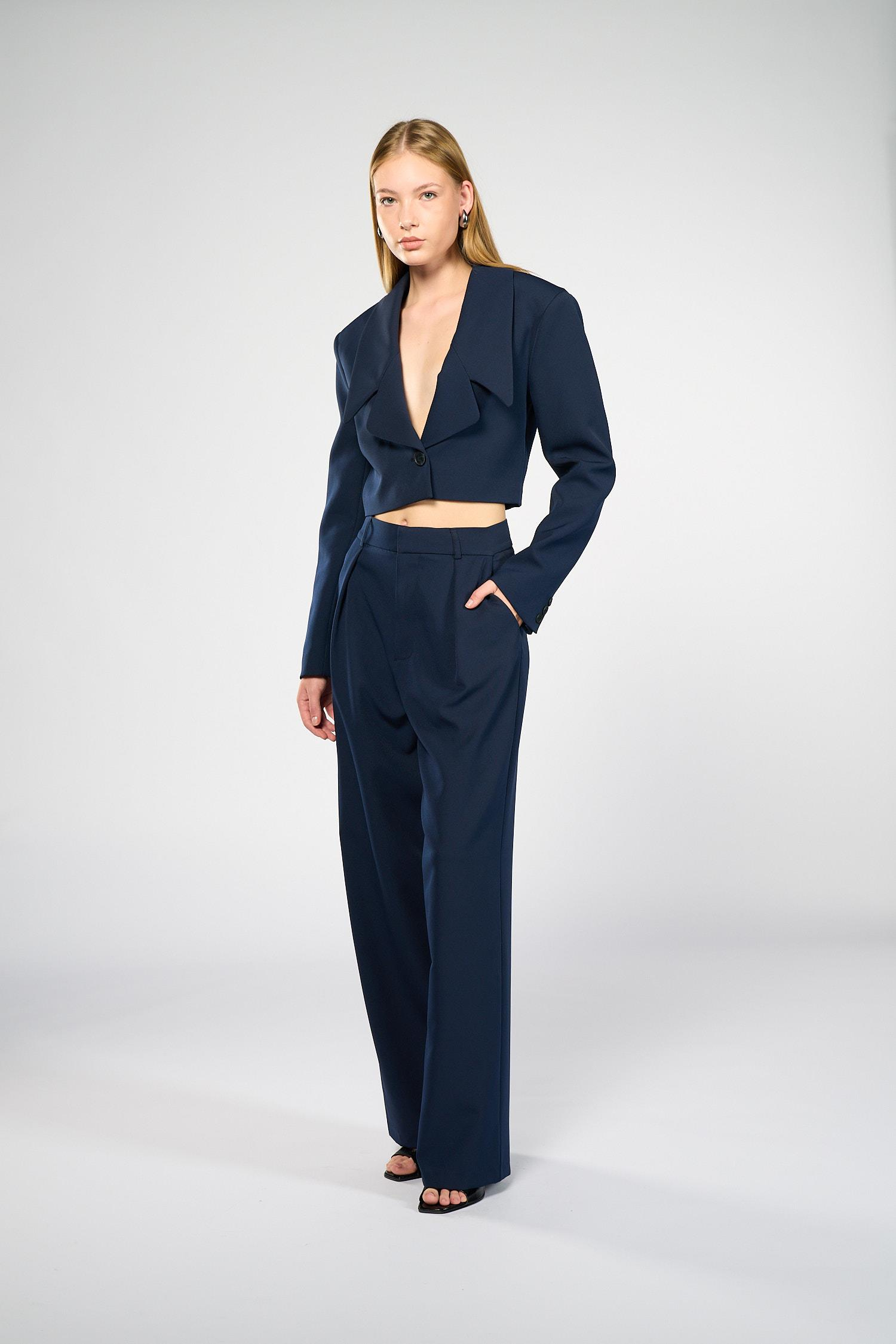 Kadın Lacivert Geniş Yaka Crop Blazer