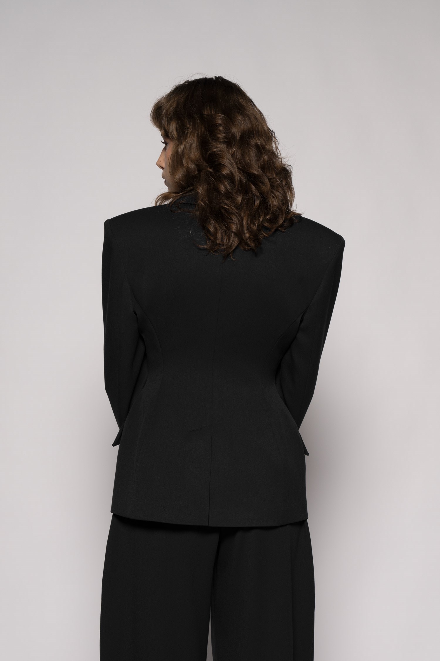 Kadın Siyah Agraflı Bele Oturan Blazer