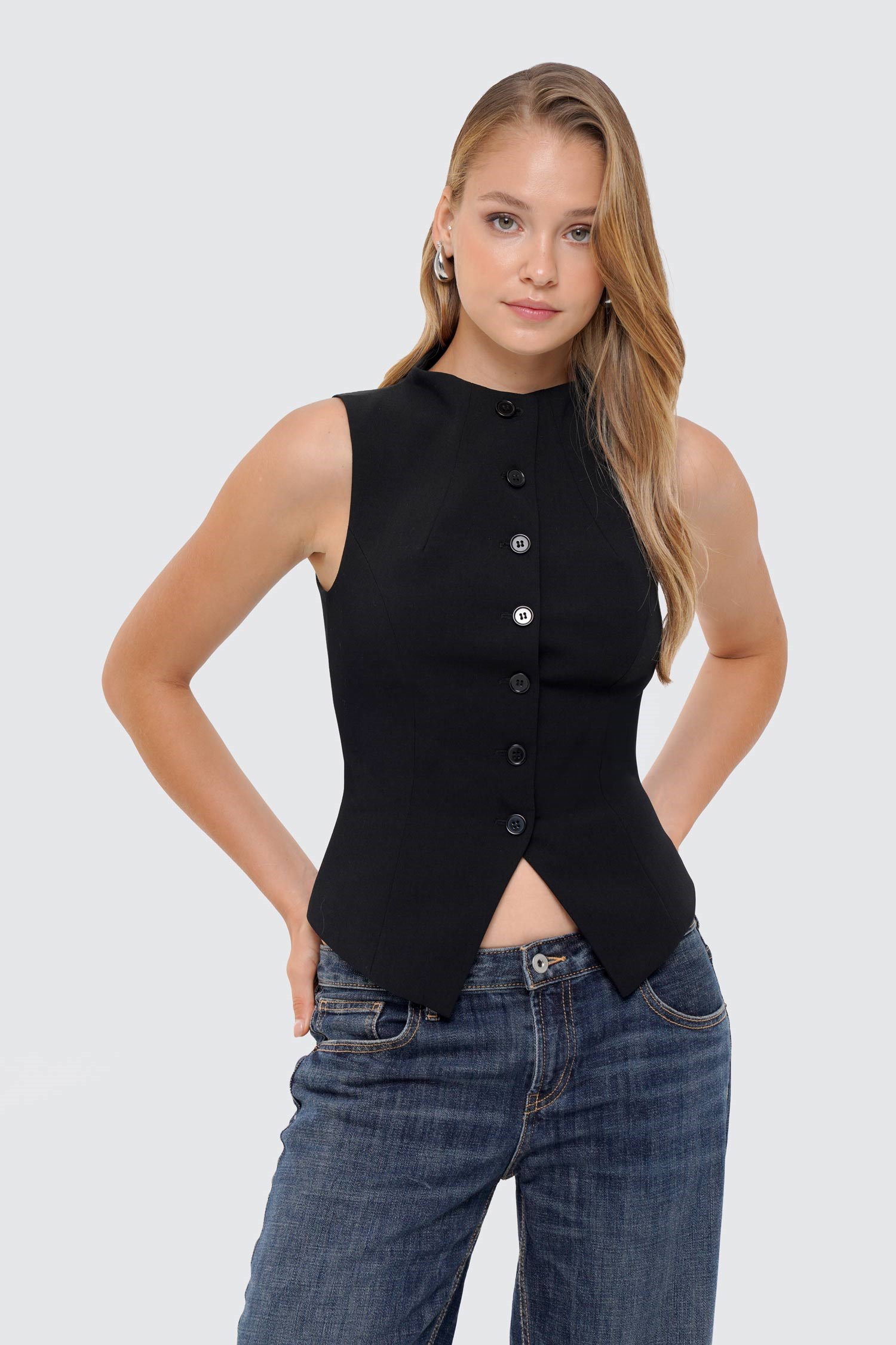 Kadın Siyah Dik Yaka Düğmeli Fit Yelek