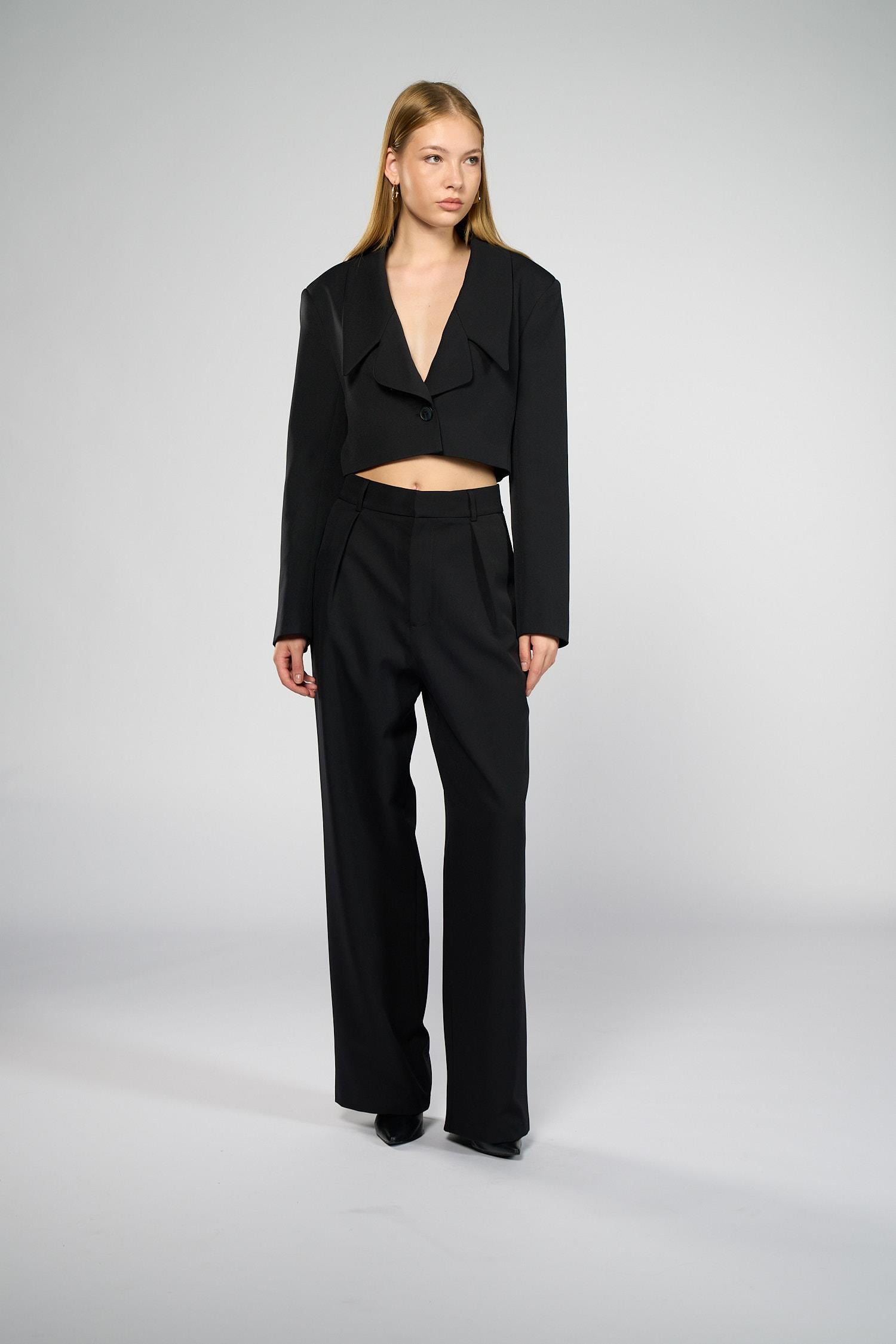 Kadın Siyah Geniş Yaka Crop Blazer