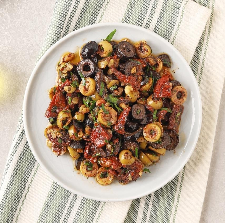 Zeytin Salatası
