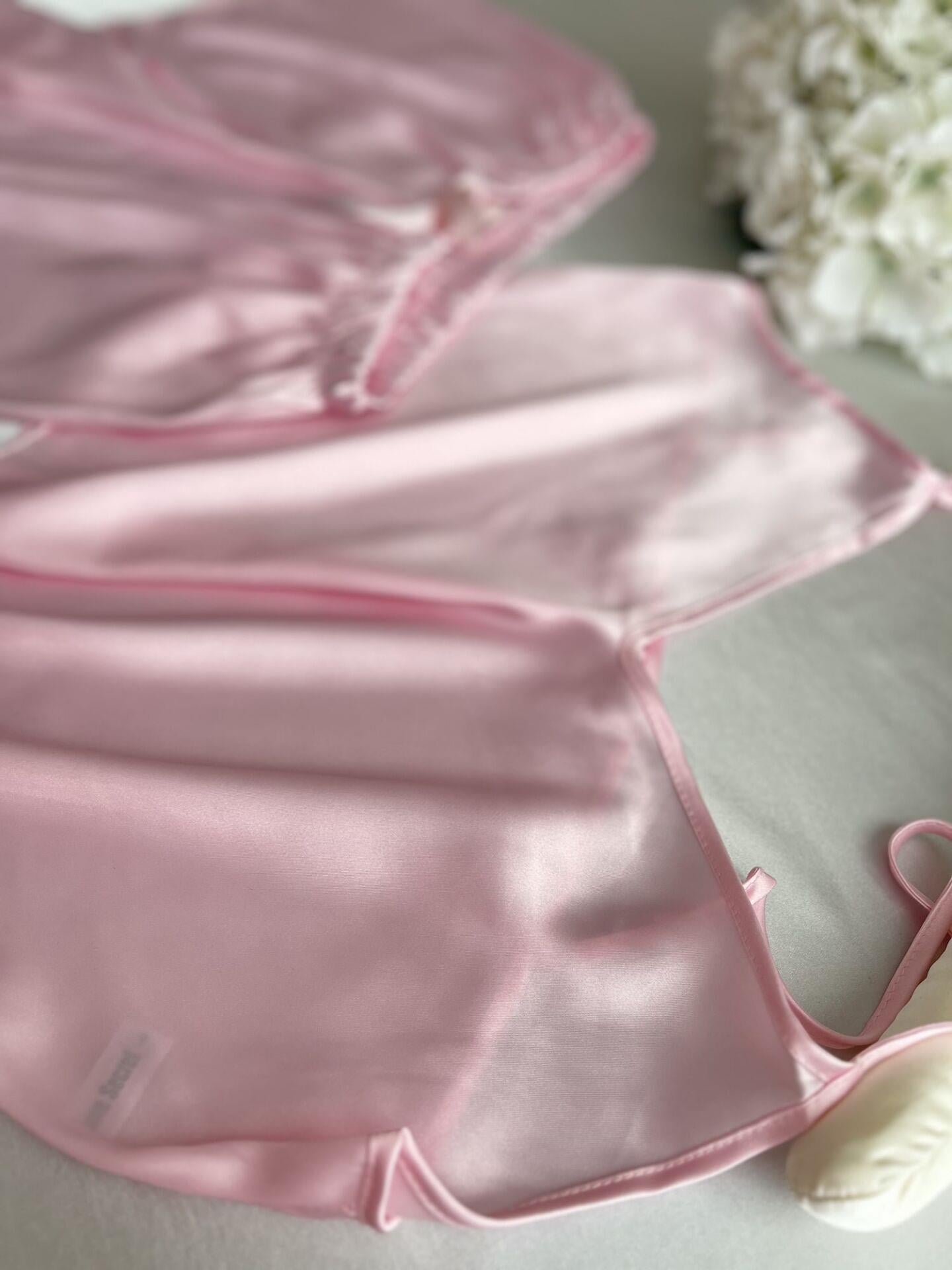 Saten Askılı Şortlu Pembe Pijama Takımı