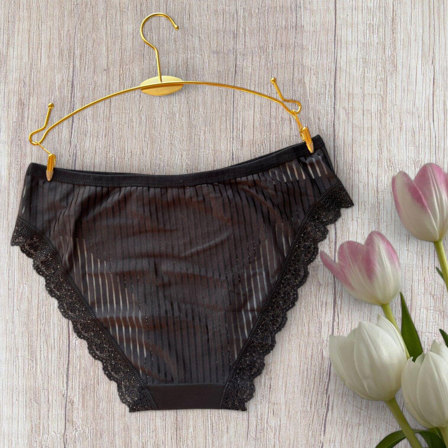 Tül Detaylı Siyah Slip Külot
