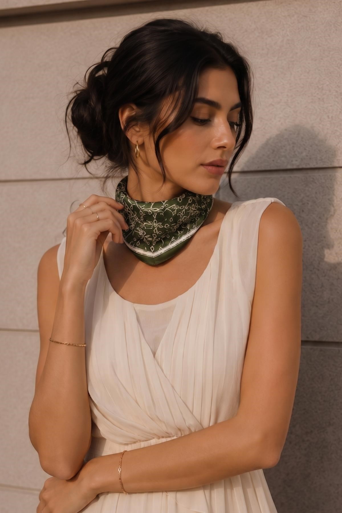 Minimal Geometri Desen Haki-Bej Soft Bandana Fular 50x50 cm