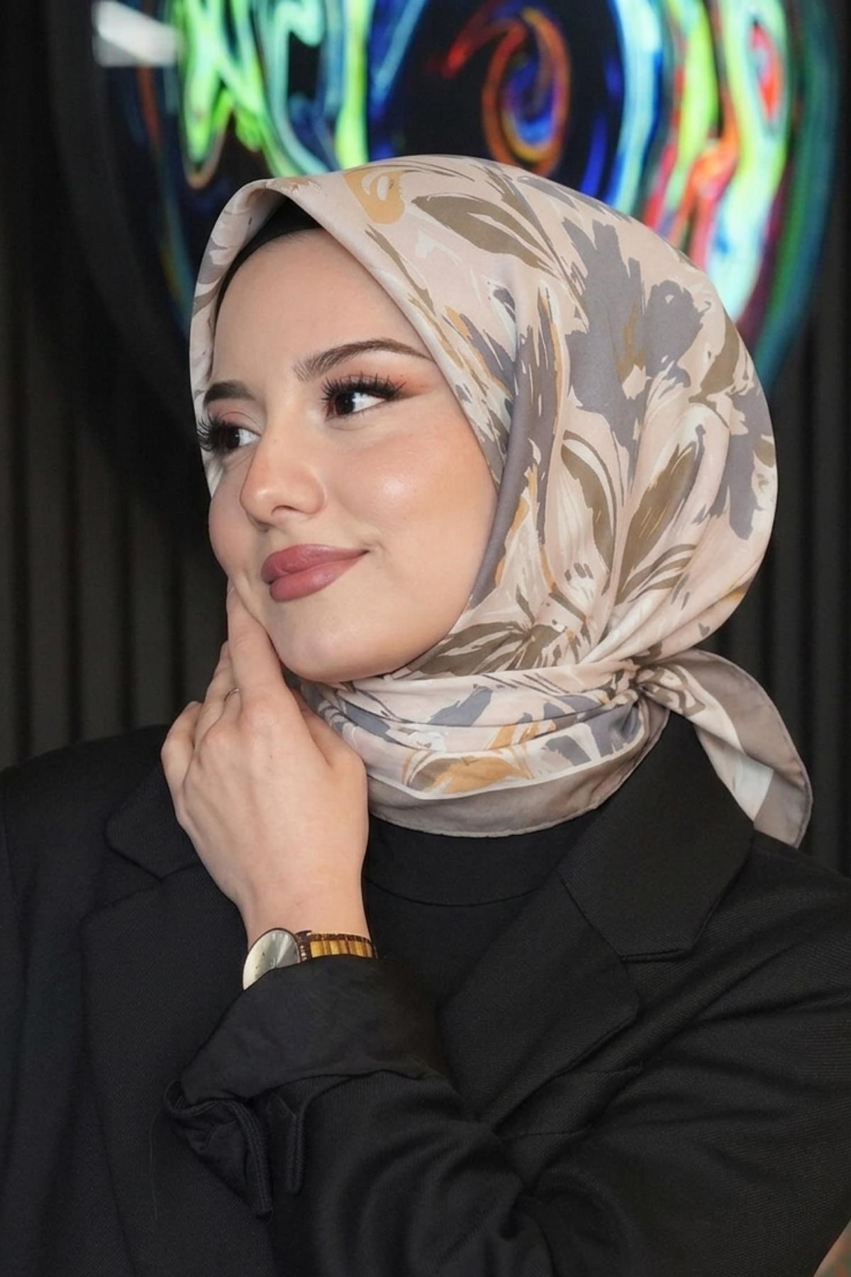 Zambak Çiçek Desen Gri Soft Pamuk Eşarp