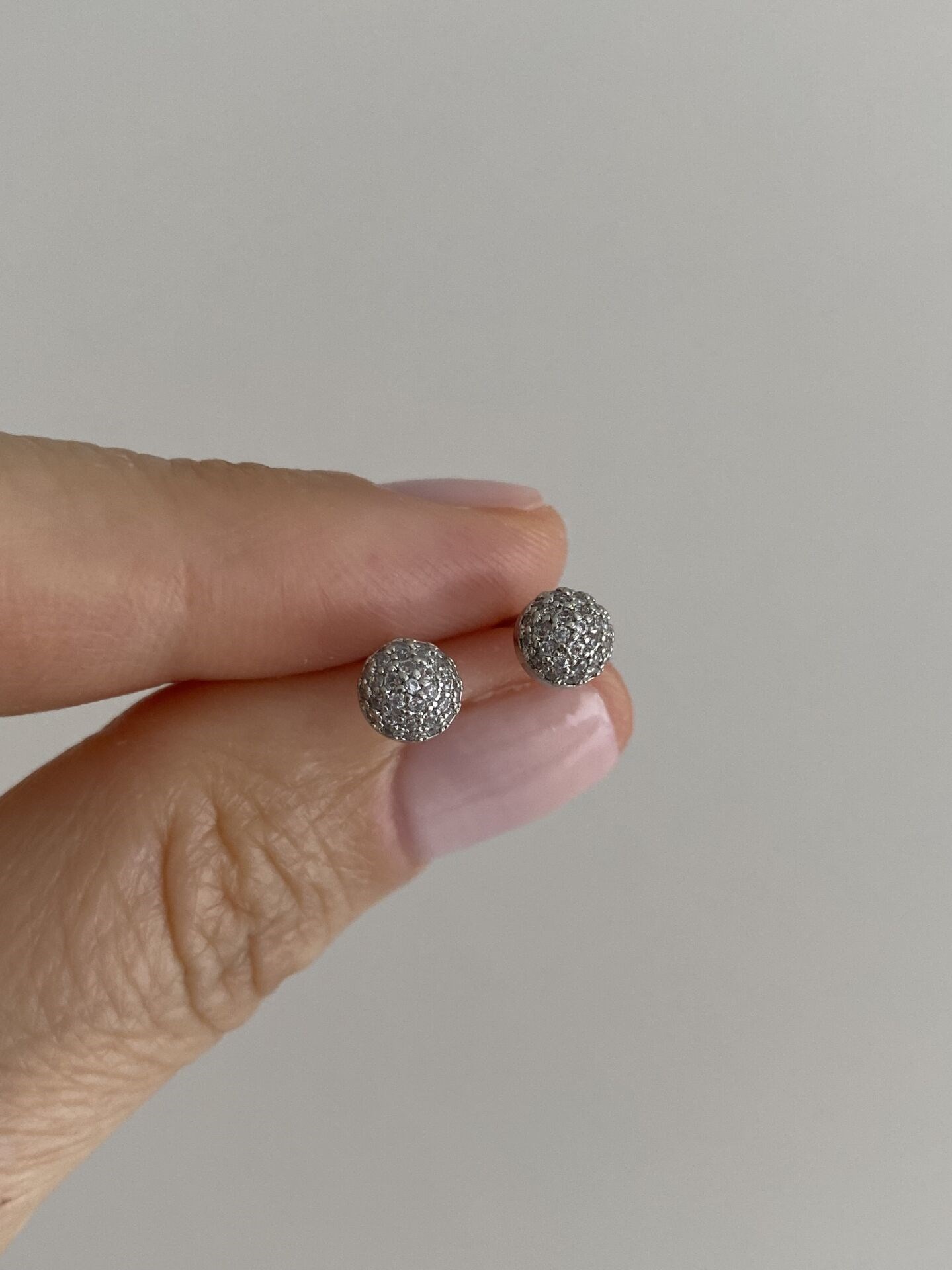 Özel Seri Gömme Taşlı Yarım Küre Model Minimal Küpe