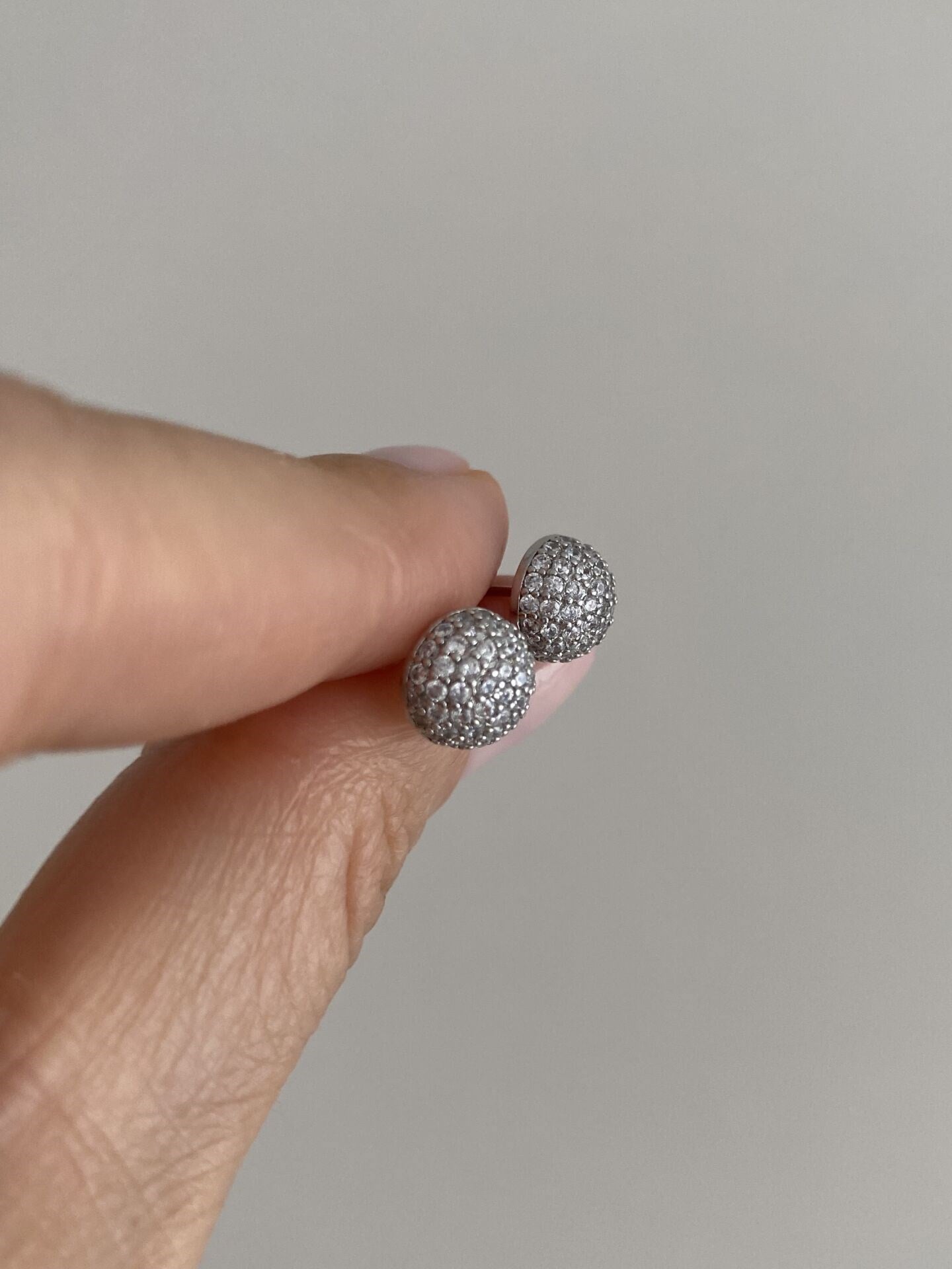 Özel Seri Gömme Taşlı Yarım Küre Model Minimal Küpe  