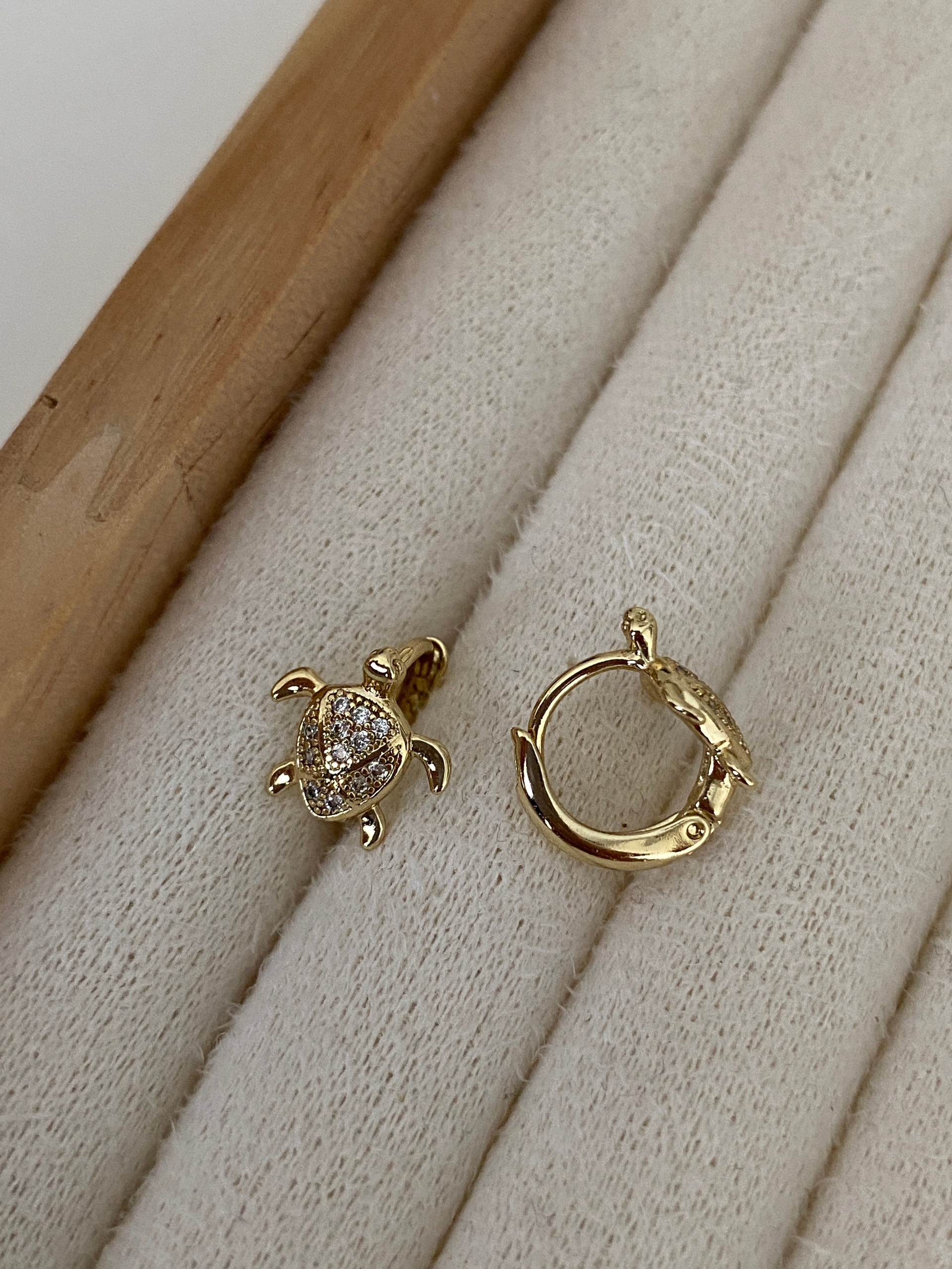 Özel Seri Gömme Taşlı Gold Kaplumbağa Figür Halka Küpe