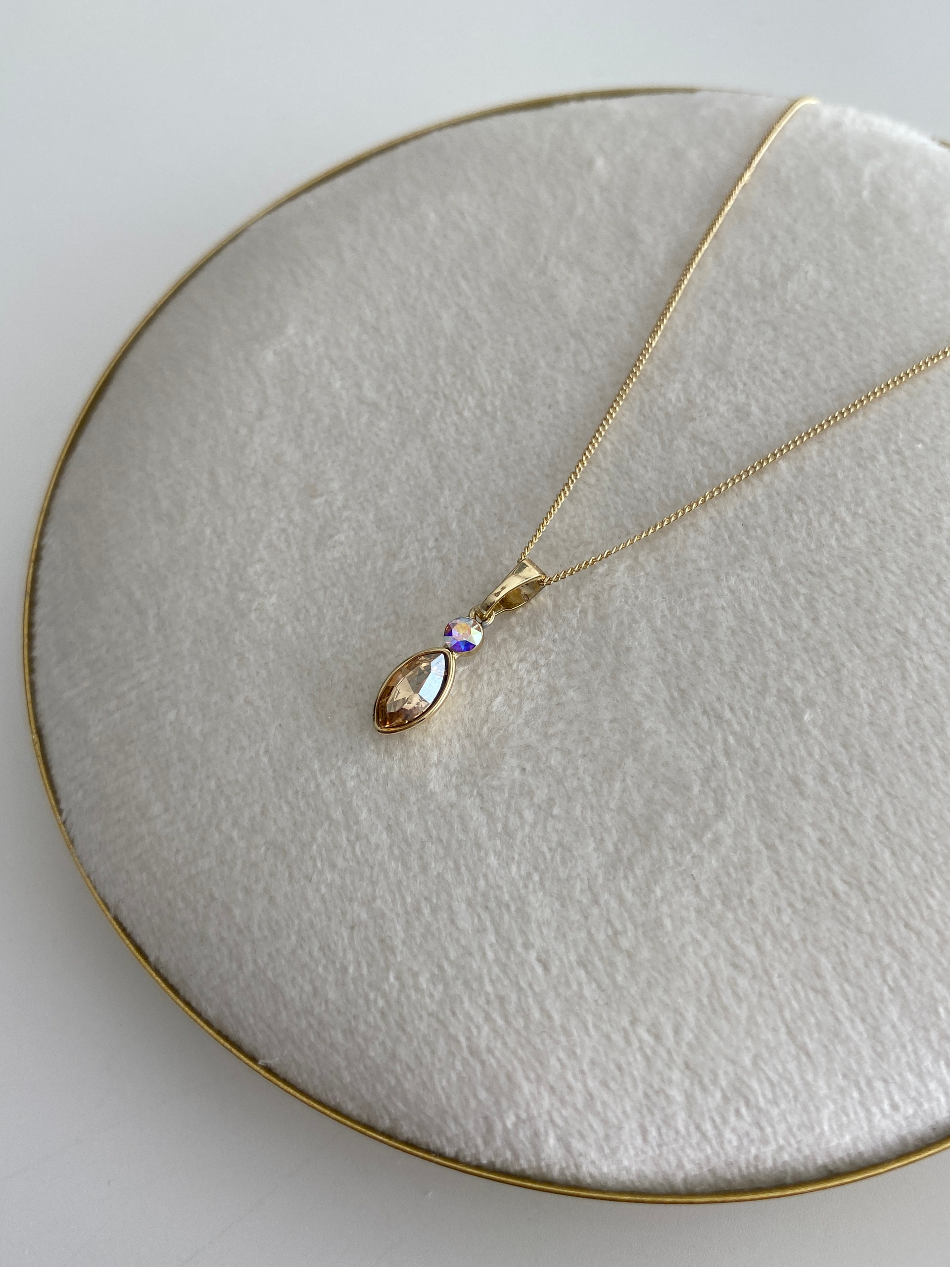 Özel Seri Minimal Oval Taşlı Bal Rengi Swarovski Kolye