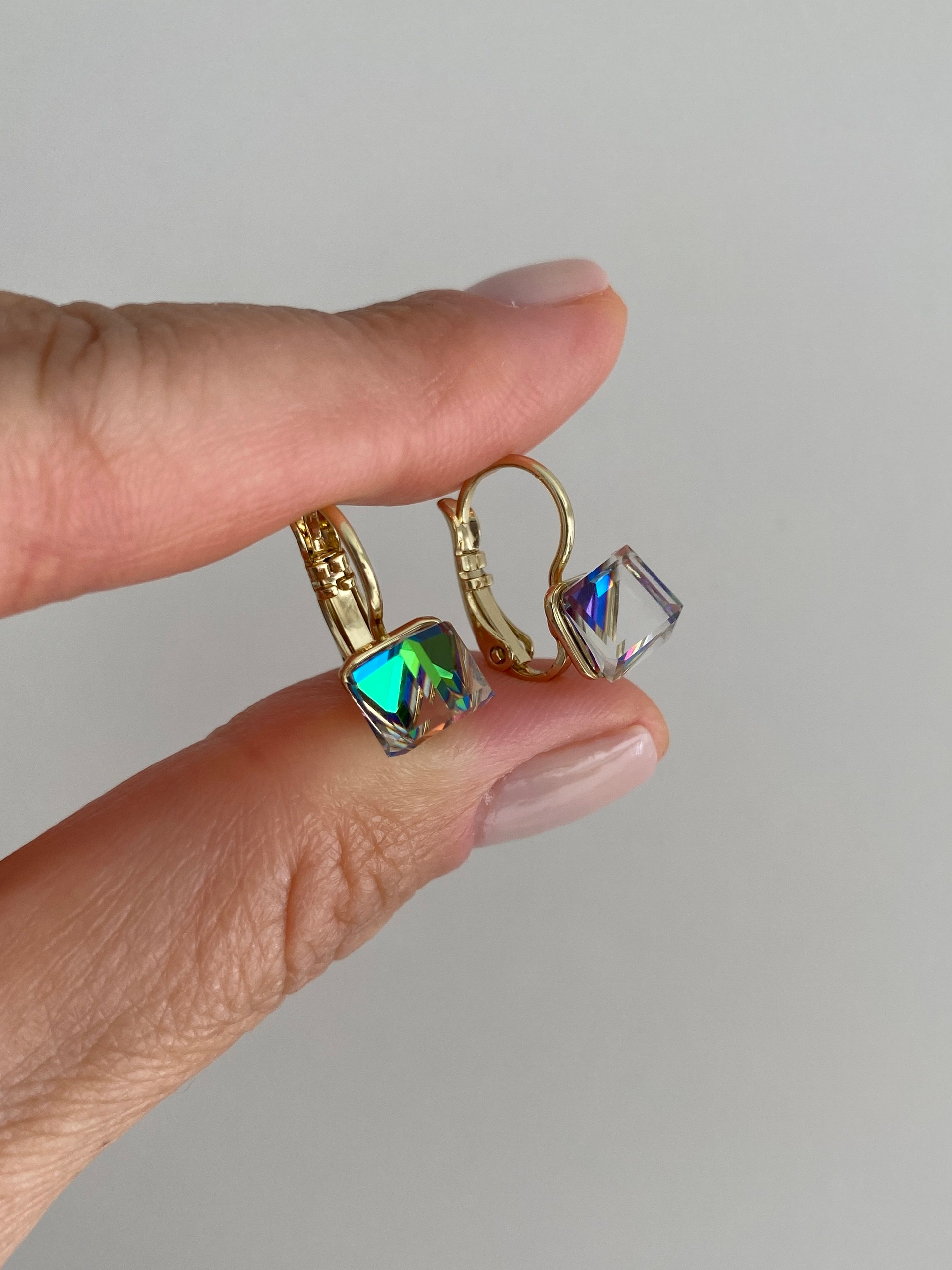 Özel Seri Swarovski Küp Taşlı Klipsli Küpe