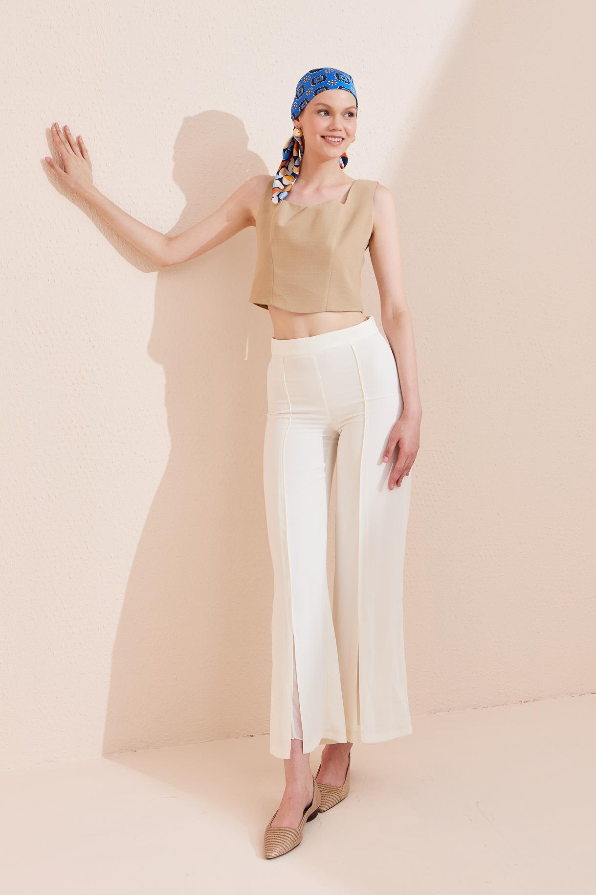 Arkası Lastikli Keten Crop - BEJ