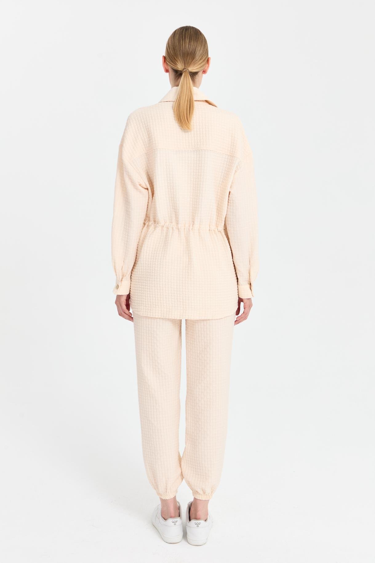 Beli Ayarlanabilir Gold İp ve Cep Detaylı Ceket - BEJ