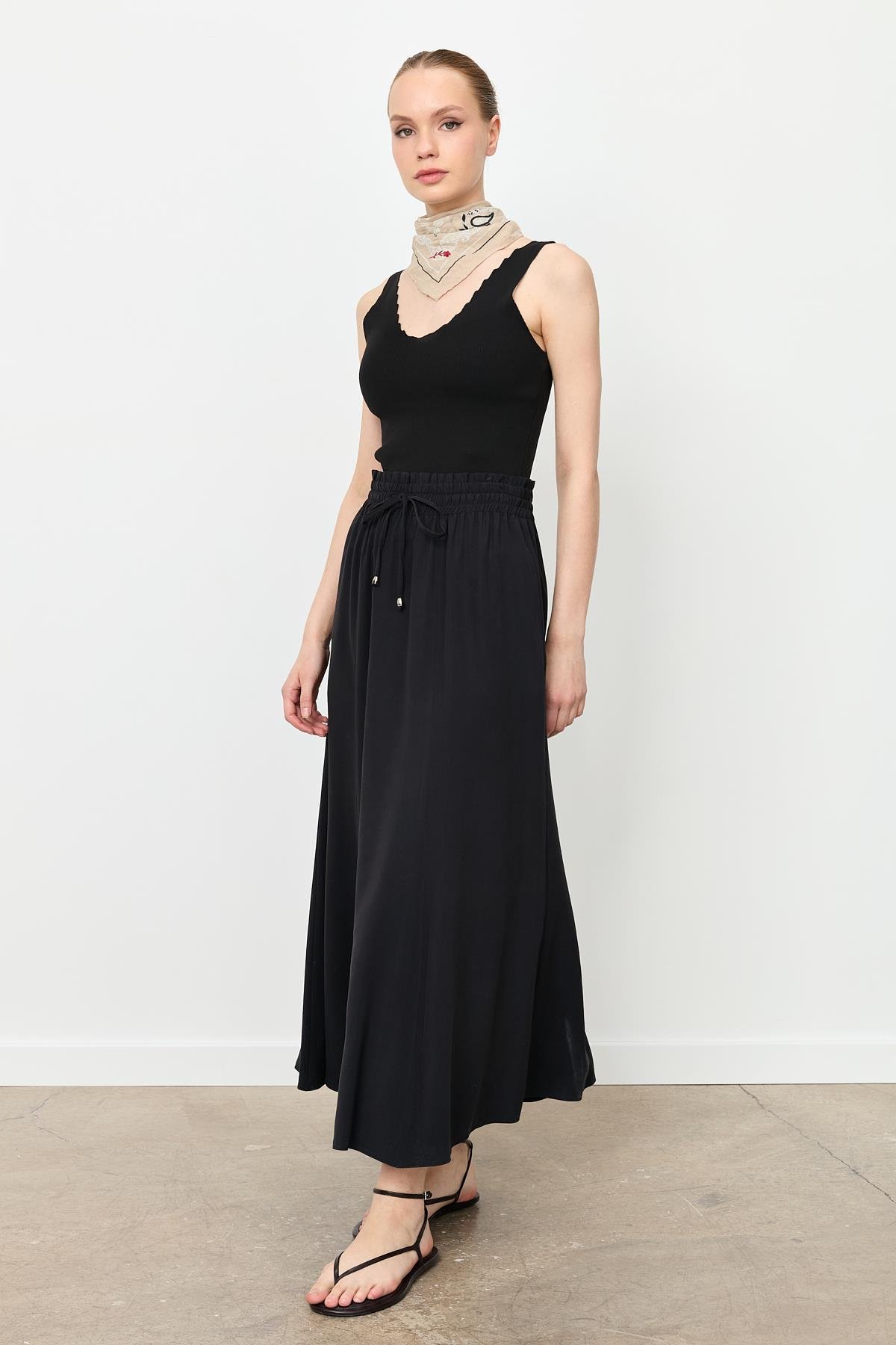 Beli Lastik Modal Uzun Etek-SİYAH