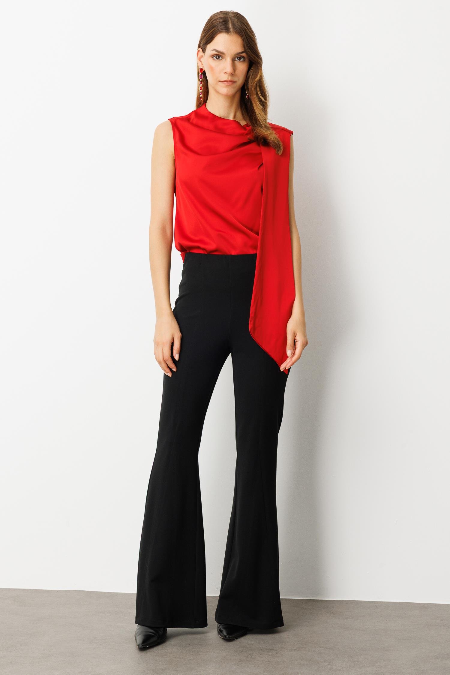 Beli Lastikli İspanyol Paça Pantolon-SİYAH