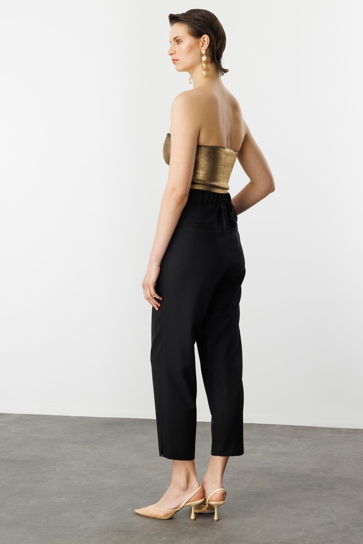 Beli Lastikli Kalın Pileli Pantolon-SİYAH