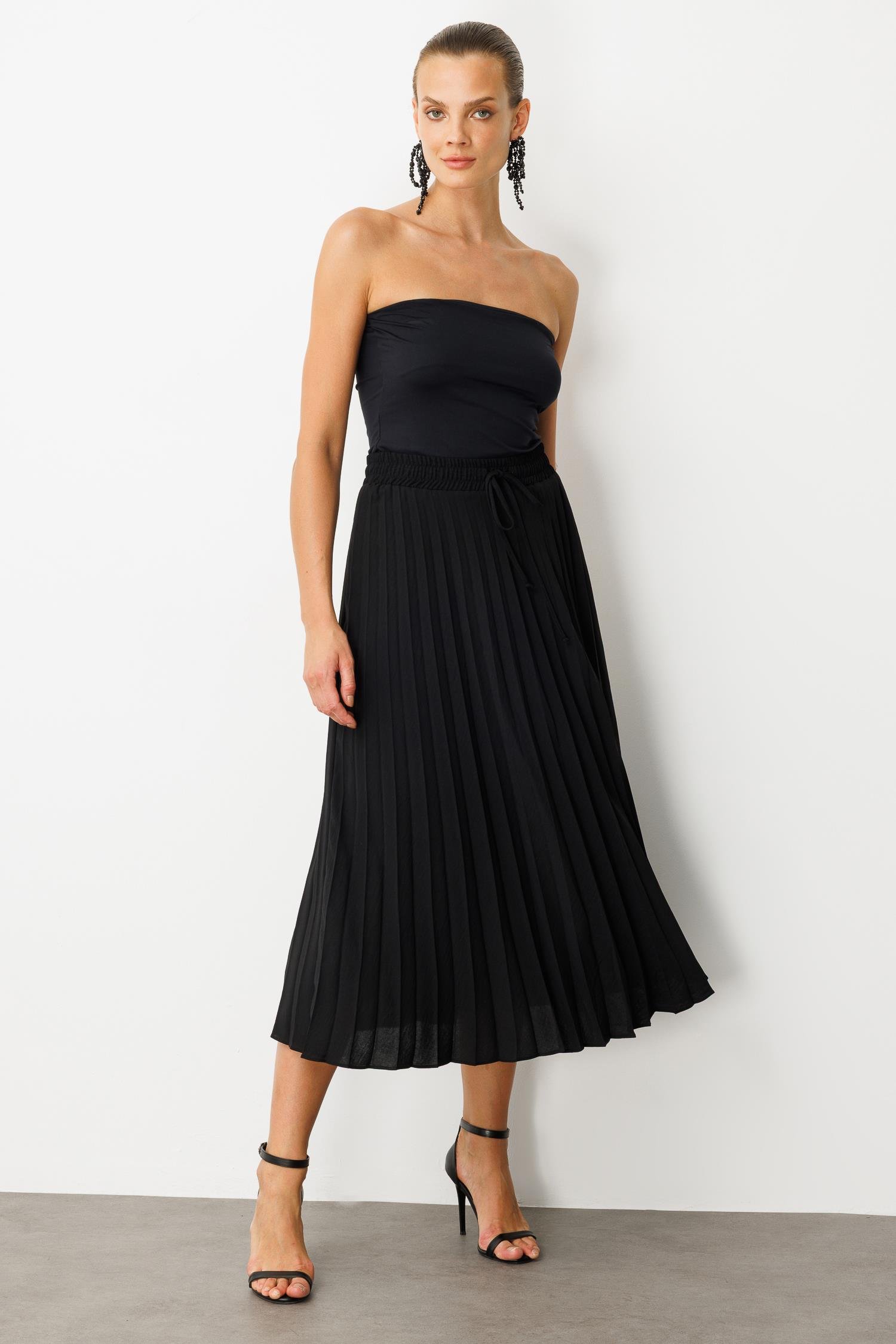 Beli Lastikli Pileli Etek-SİYAH