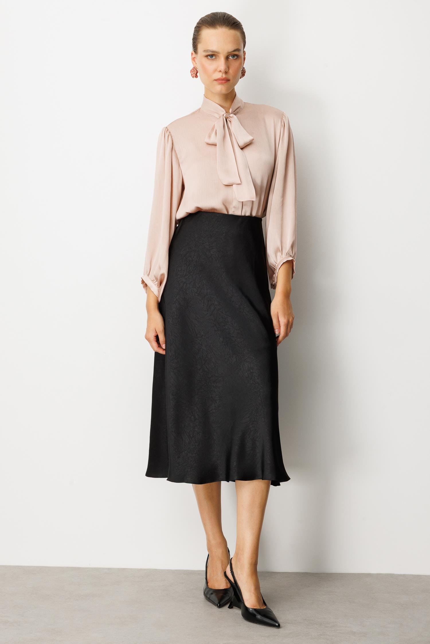 Beli Lastikli Saten Görünüm Etek-SİYAH