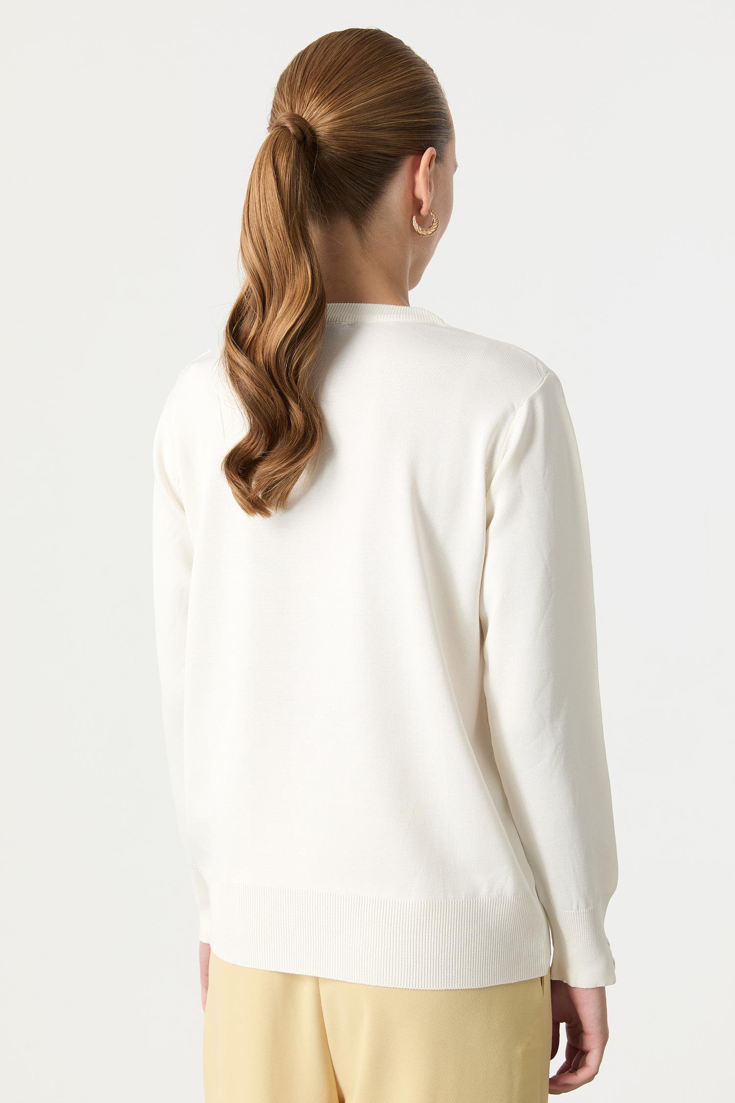 Biye Detaylı Basic Triko Kazak-EKRU