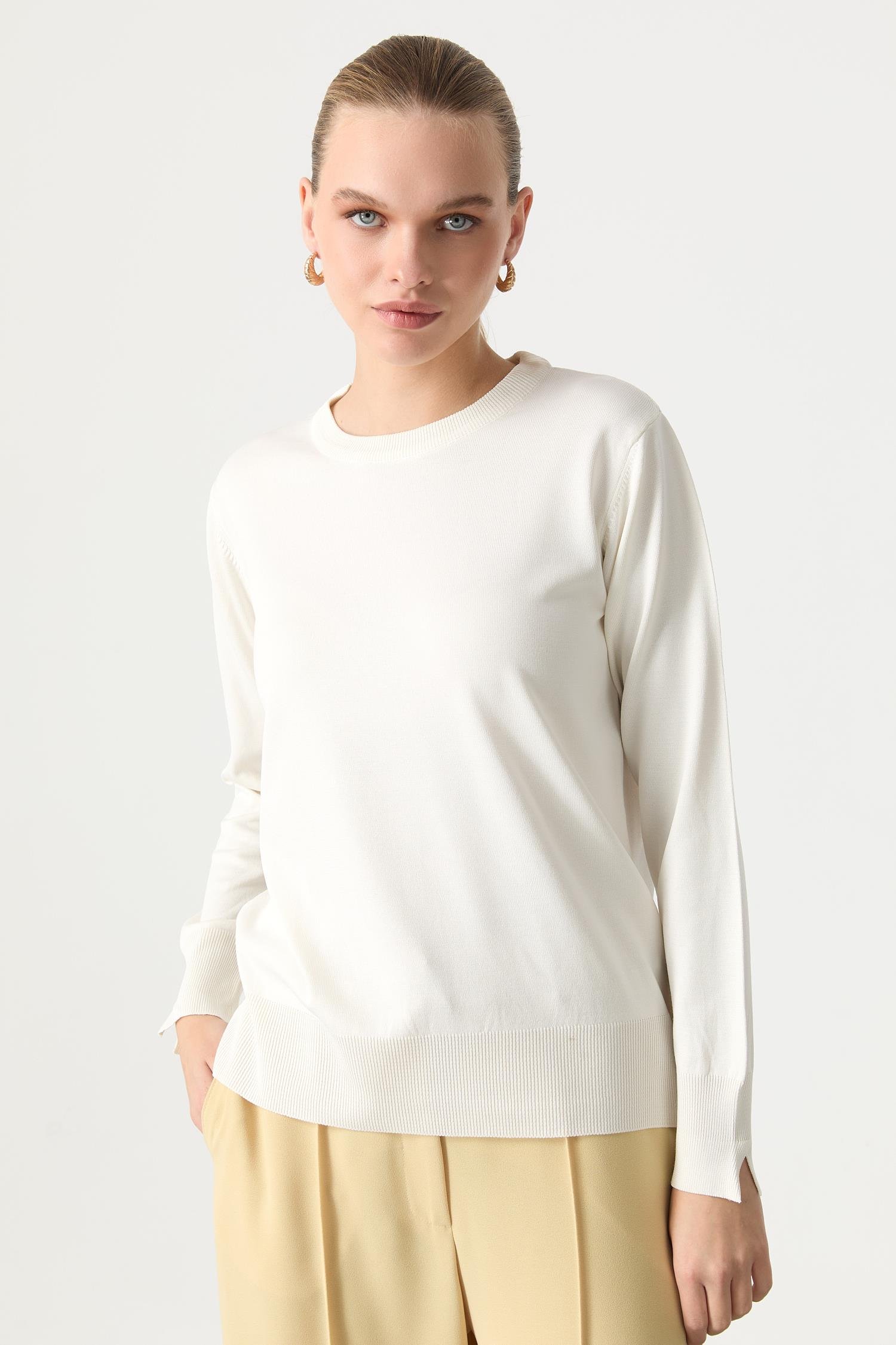 Biye Detaylı Basic Triko Kazak-EKRU