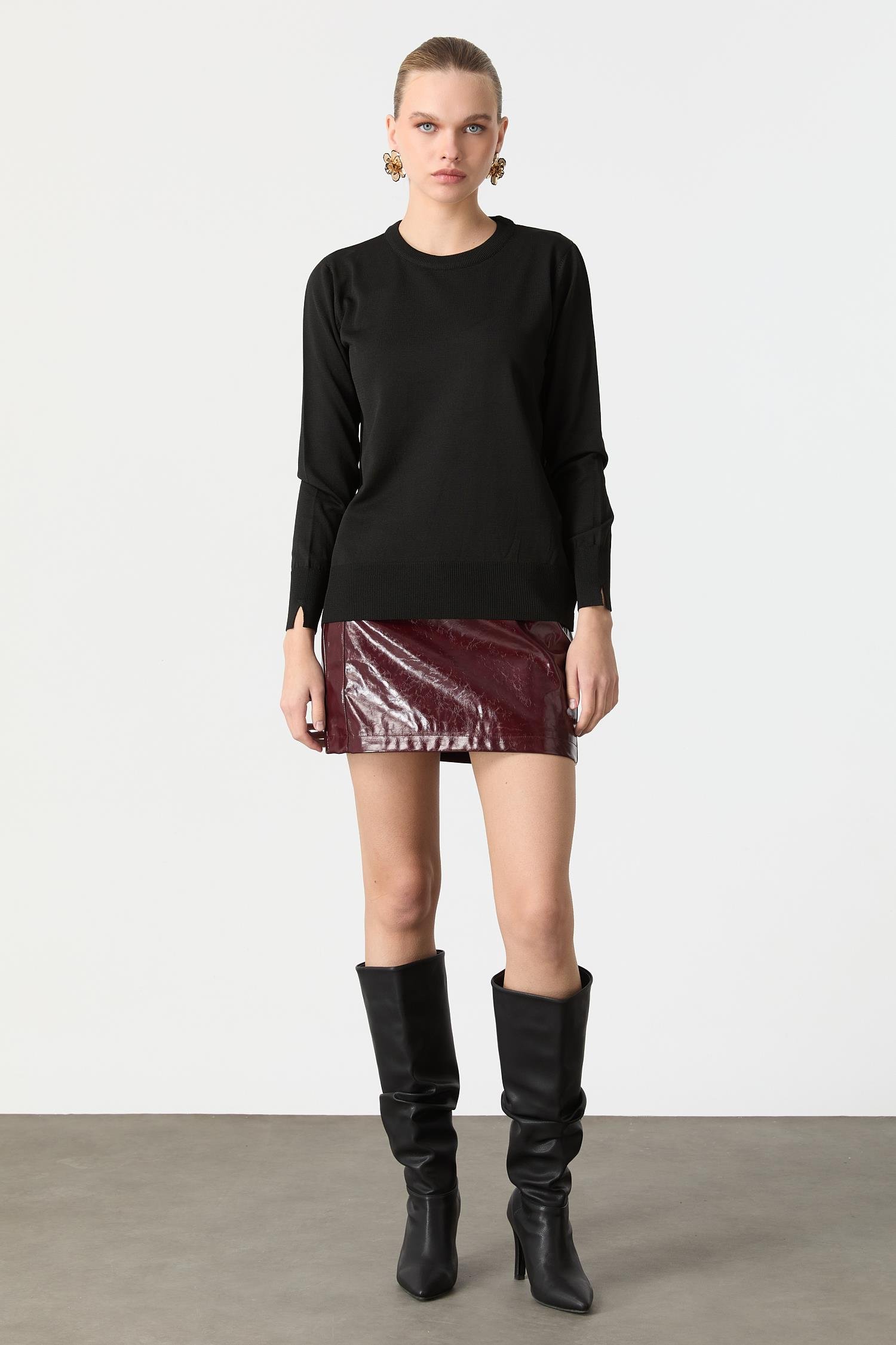 Biye Detaylı Basic Triko Kazak-SİYAH