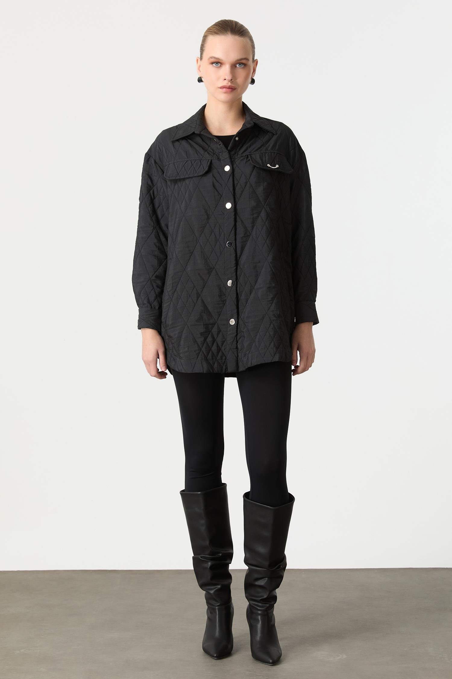 Broş Detaylı Kapitone Tunik Gömlek-SİYAH