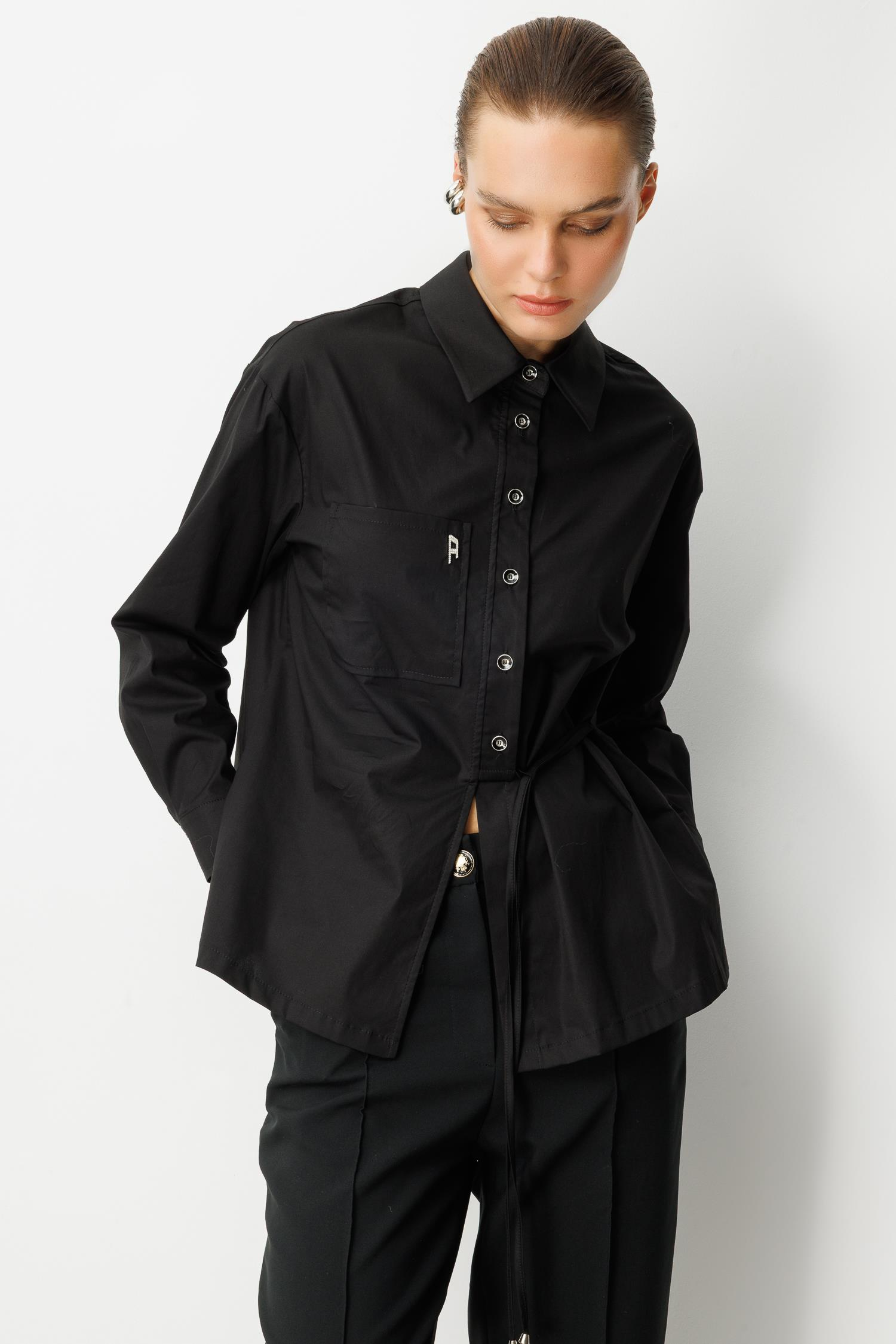 Broşlu Bağlama Detay Gömlek-SİYAH