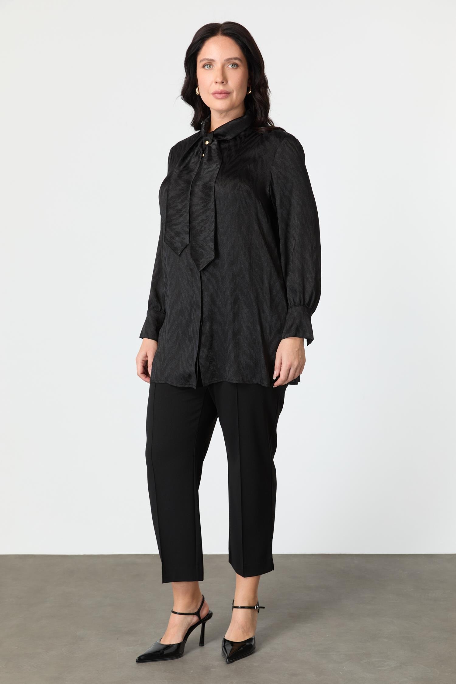 Büyük Beden Bağlama Detaylı Tunik Gömlek-SİYAH