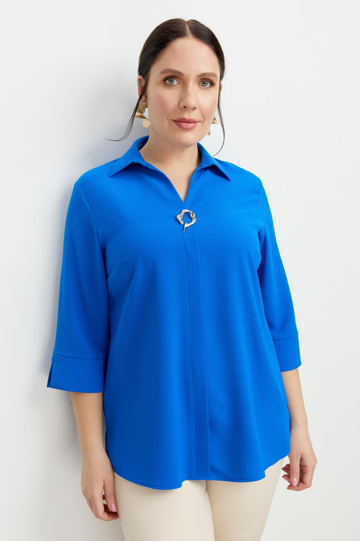 Büyük Beden Broş Detaylı Gömlek-SAX