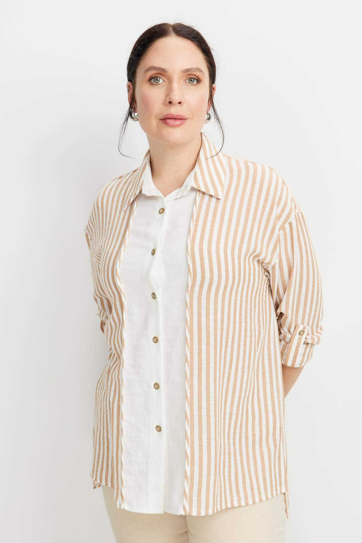 Büyük Beden Çizgi Detaylı Gömlek-CAMEL