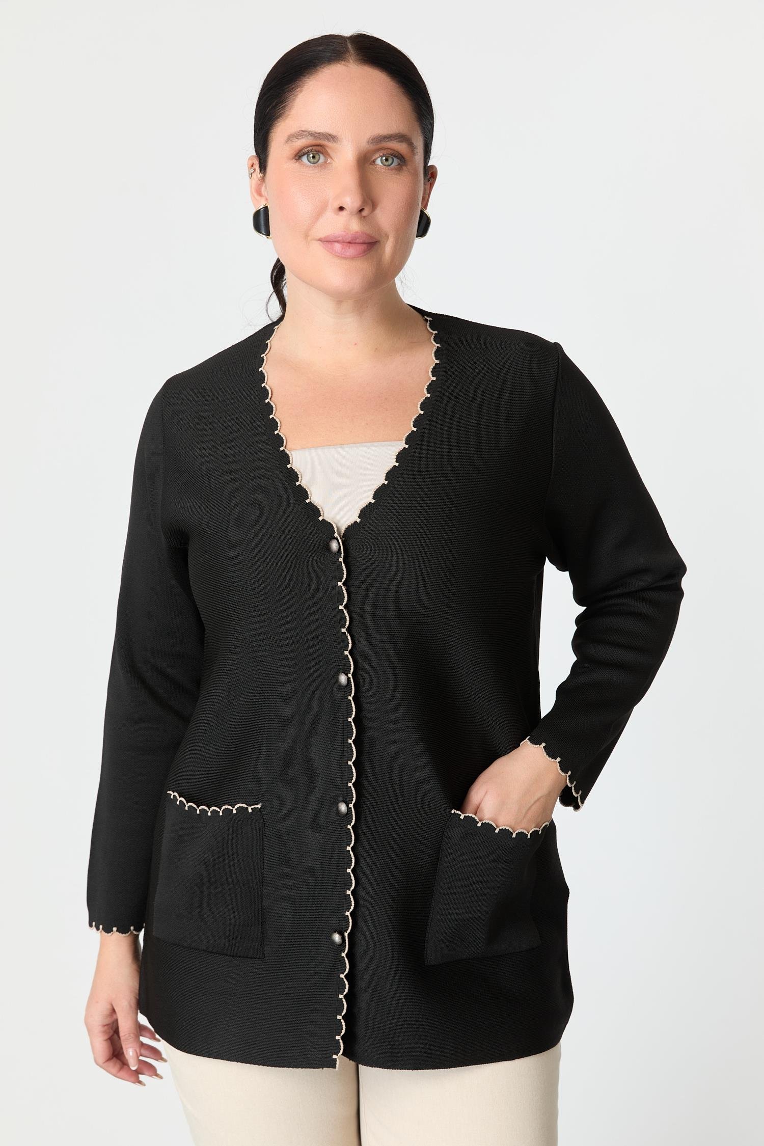 Büyük Beden Düğme Detay Triko Hırka-SİYAH