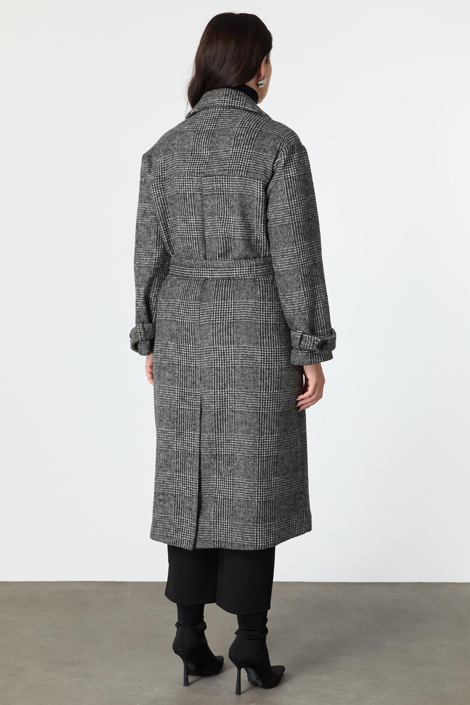 Büyük Beden Ekose Kaban-SİYAH