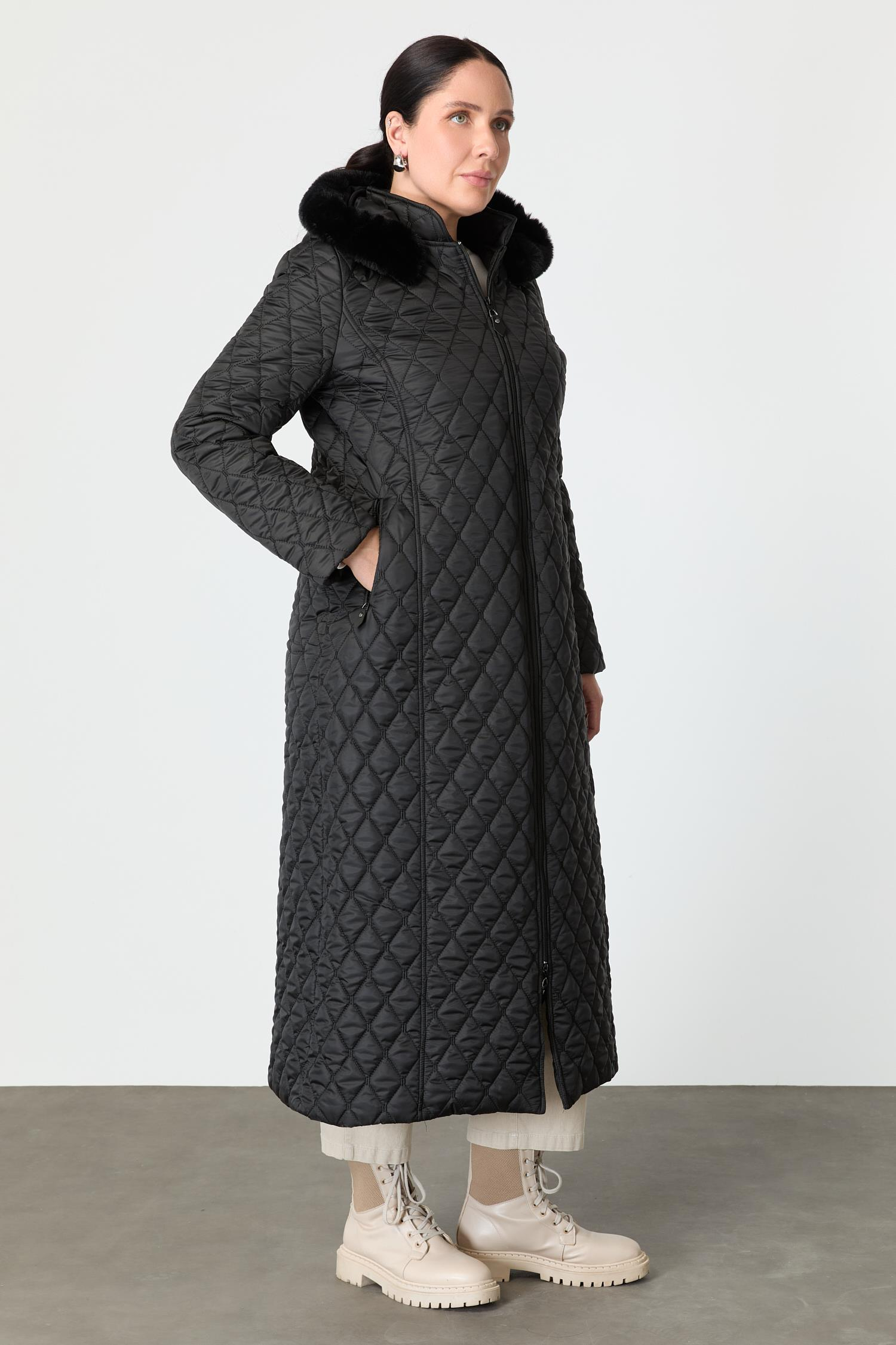 Büyük Beden Kapüşonlu Kapitone Kaban-SİYAH