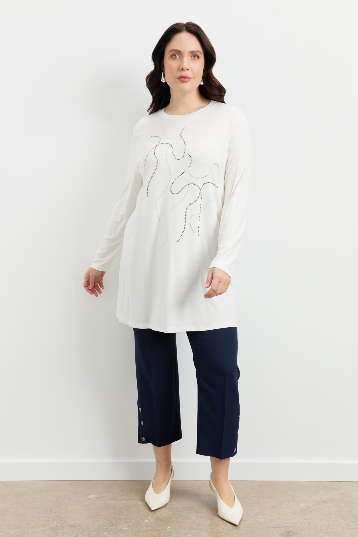 Büyük Beden Taş Detaylı Bluz-KEMIK