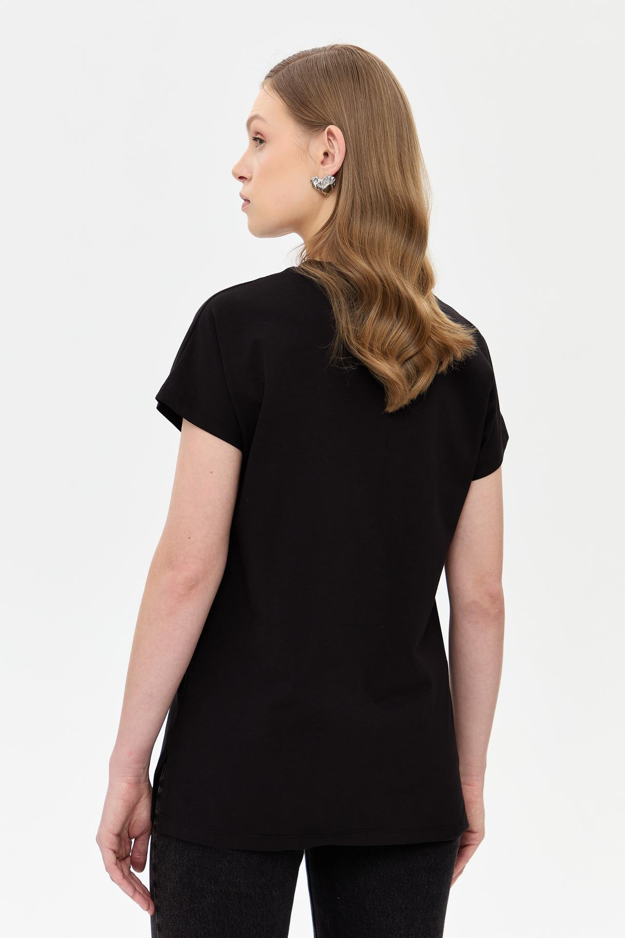 Çiçek Desen Kısa Kol Tişört - SİYAH