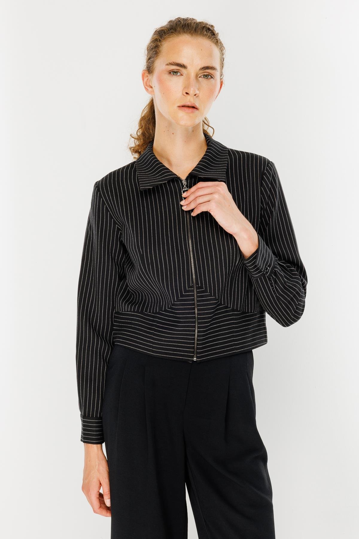 Çizgili Fermuarlı Kısa Bluz - SİYAH